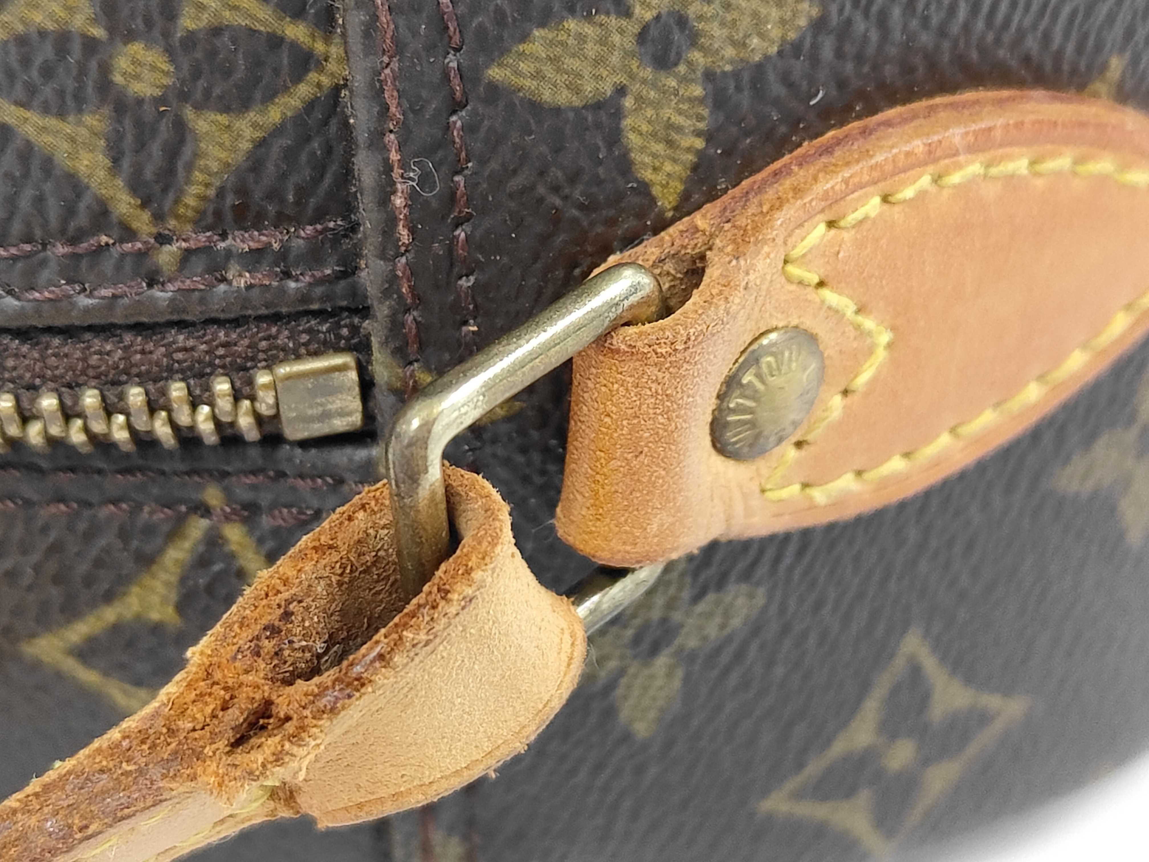 Monogram Louis Vuitton Monogram Blois Handbag Shoulder Bag — view 6
