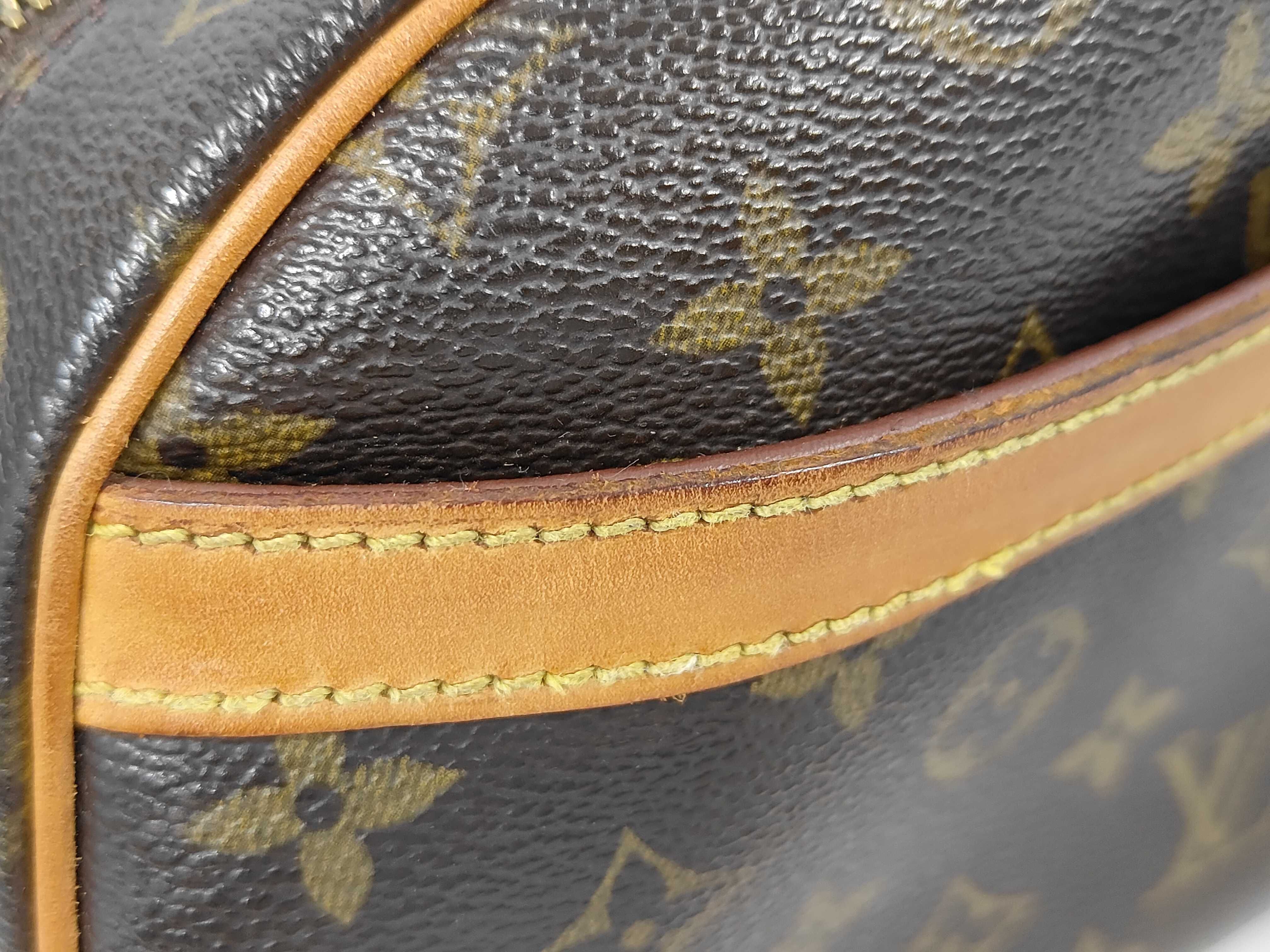 Monogram Louis Vuitton Monogram Blois Handbag Shoulder Bag — view 10