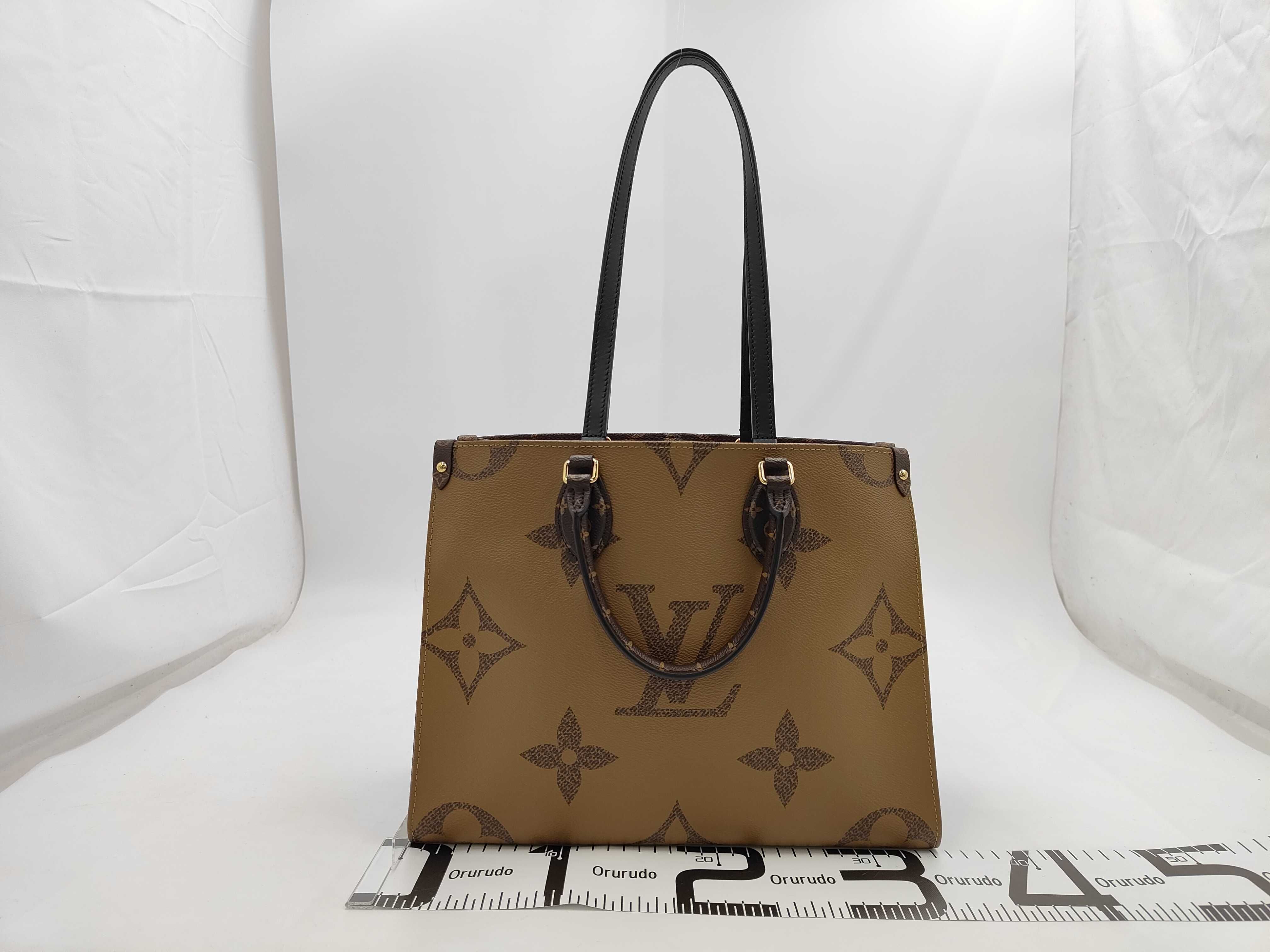 M45321 OnTheGo MM IC Tote Bag — view 2