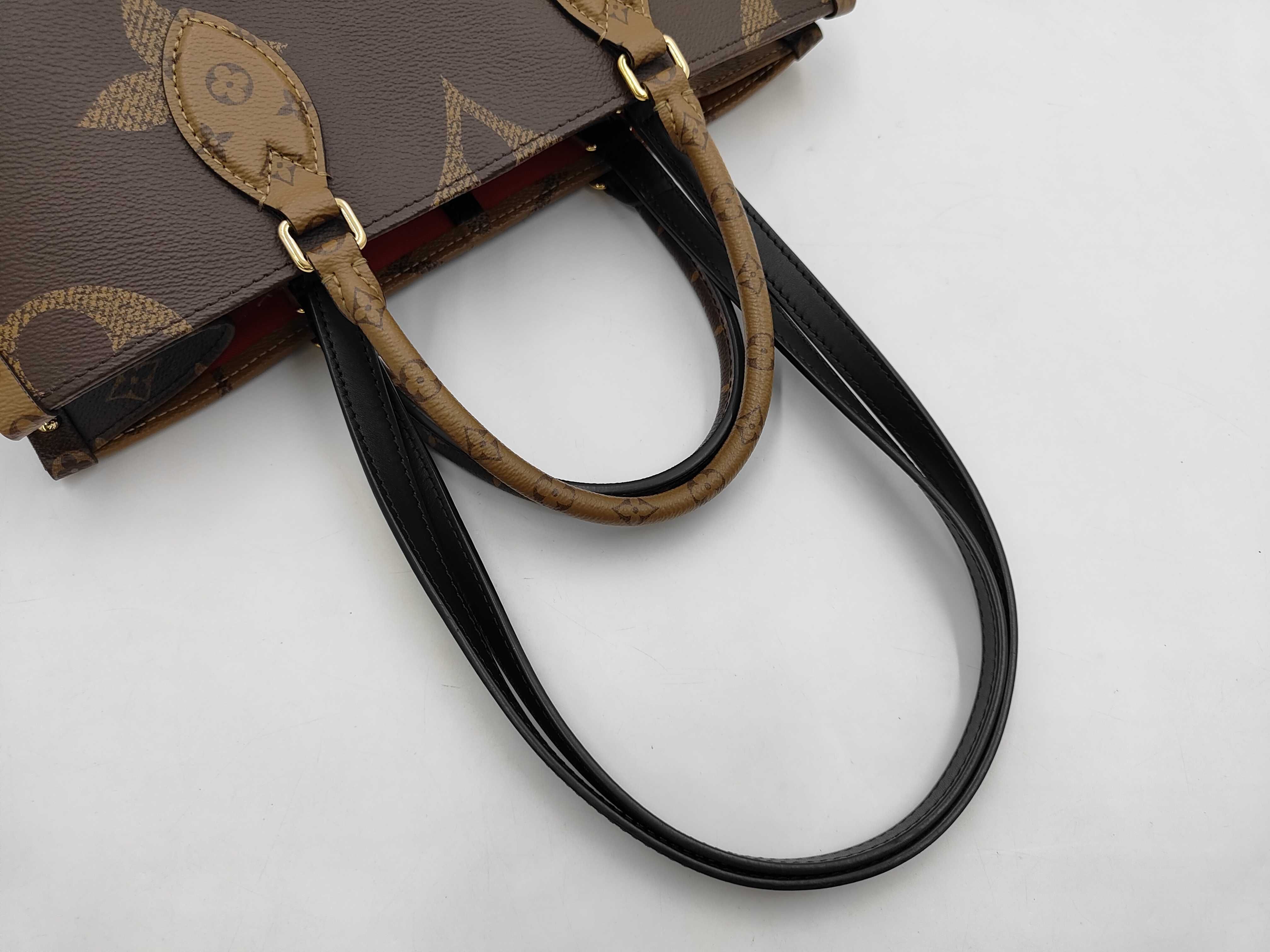 M45321 OnTheGo MM IC Tote Bag — view 3