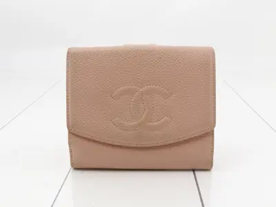 Caviar leather bi-fold wallet with Coco Mark, pink
