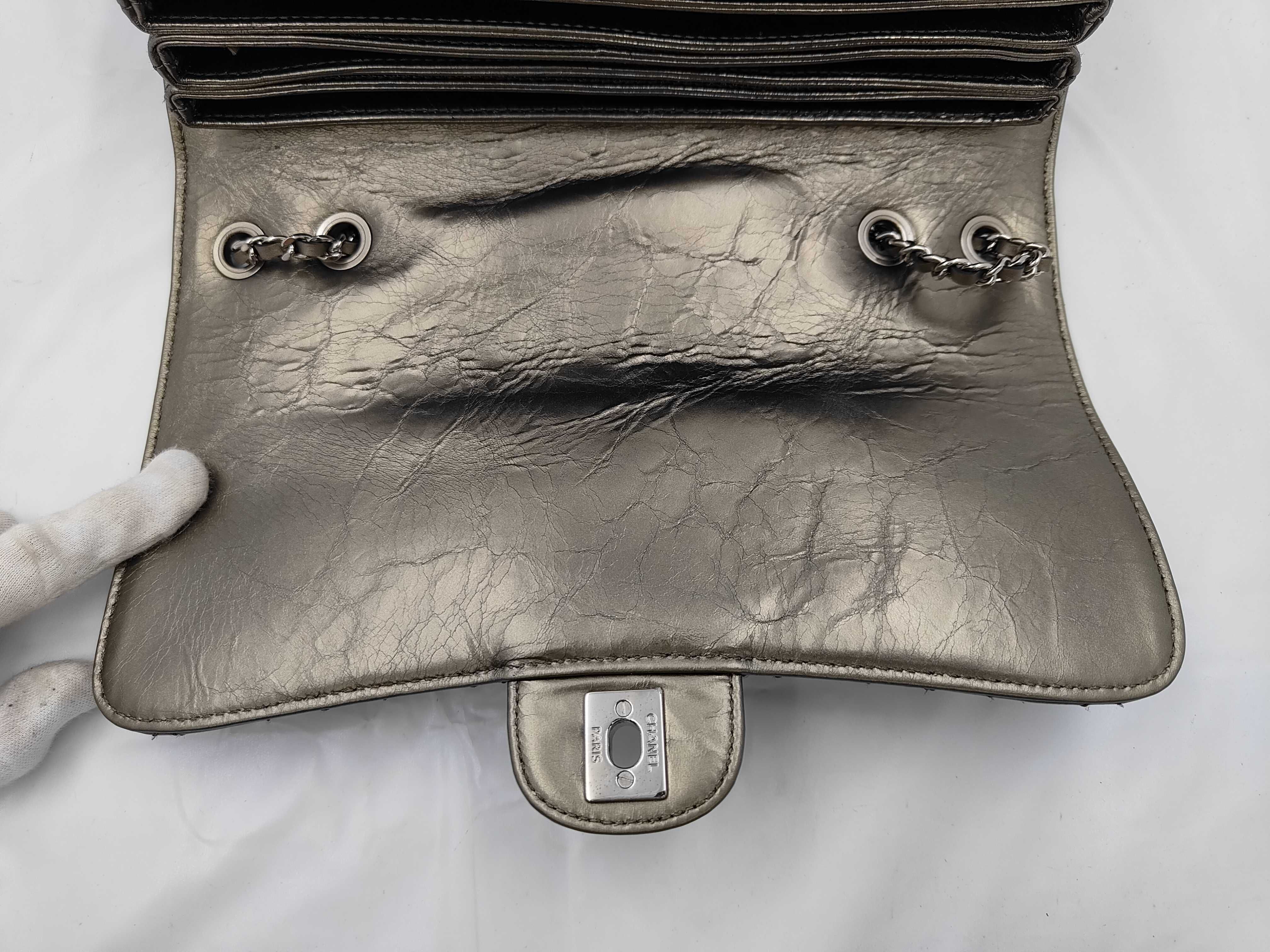 Matelassé Chain Shoulder Bag, Calfskin, Gold — view 8