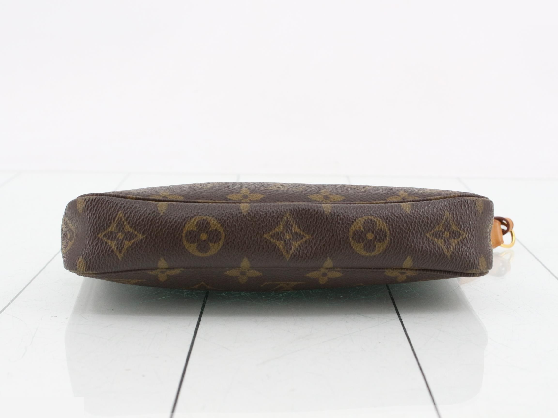 Monogram Pochette Accessoires — view 3