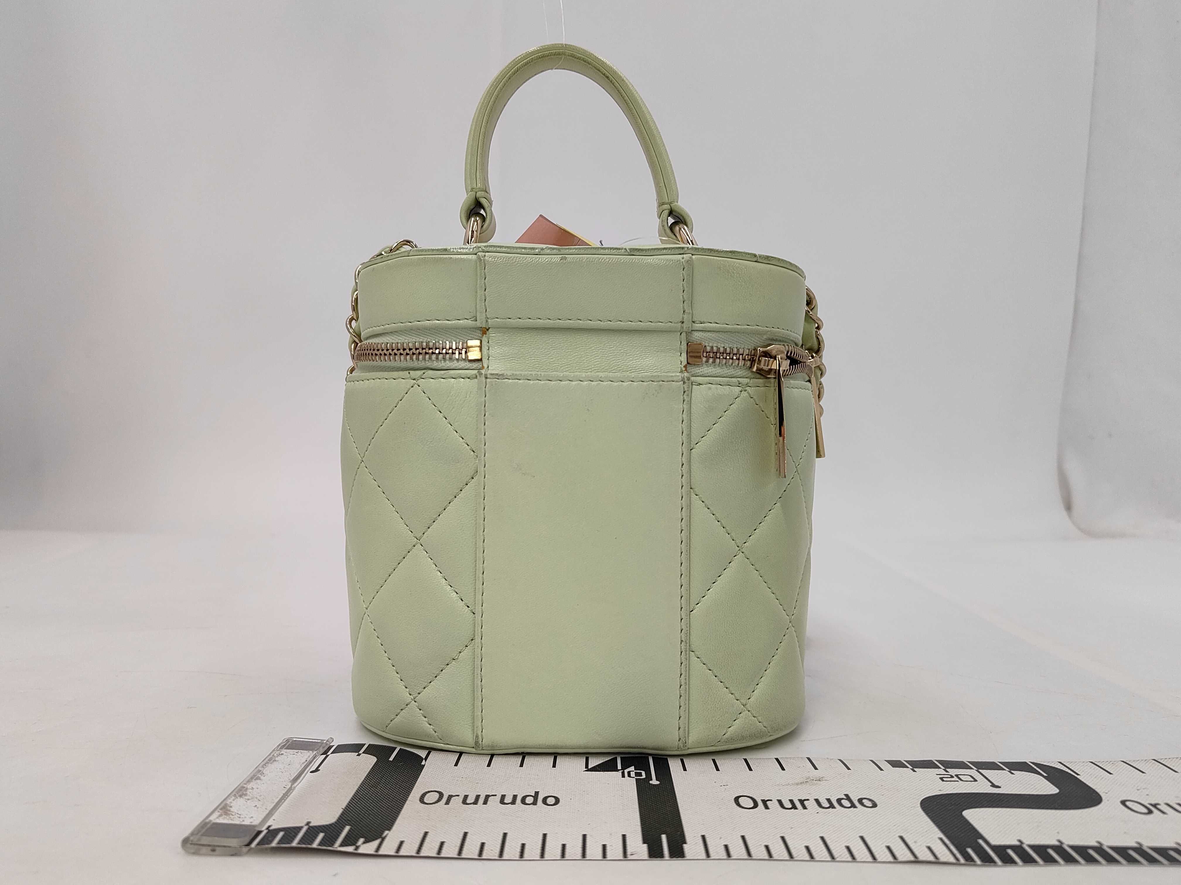 Trendy CC 2-Way Vanity AS1626 Lime Green Vanity Bag — view 2