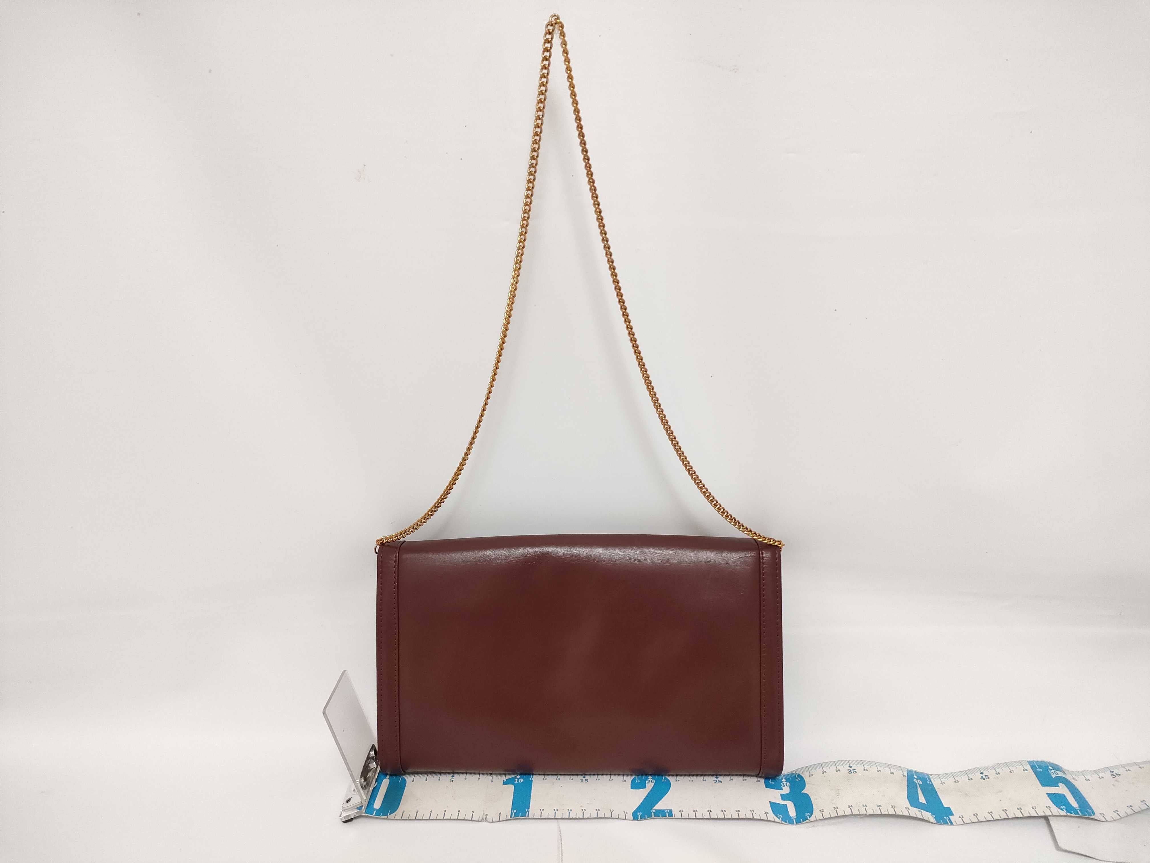 Must line leather chain shoulder bag. — view 2