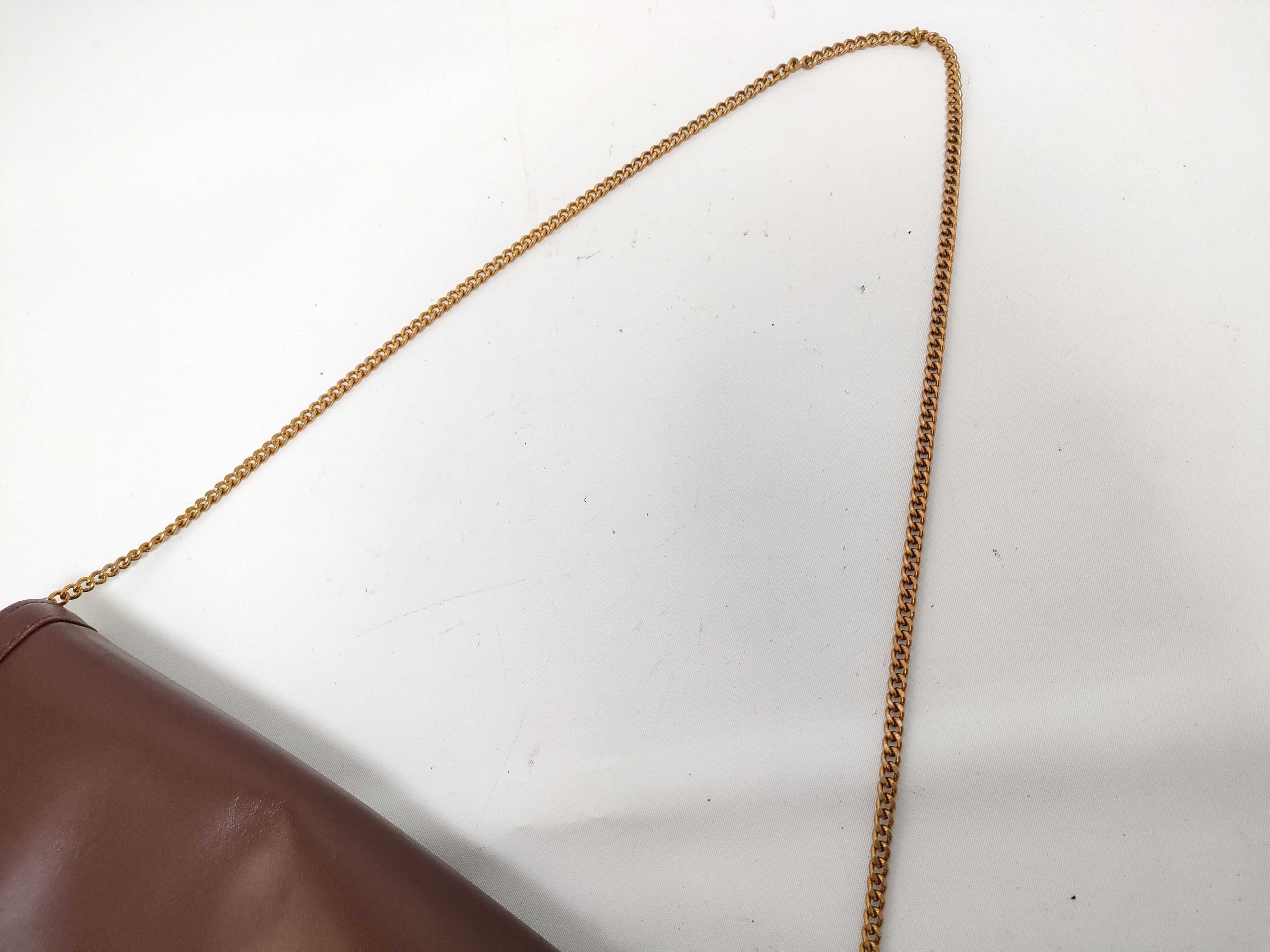Must line leather chain shoulder bag. — view 3