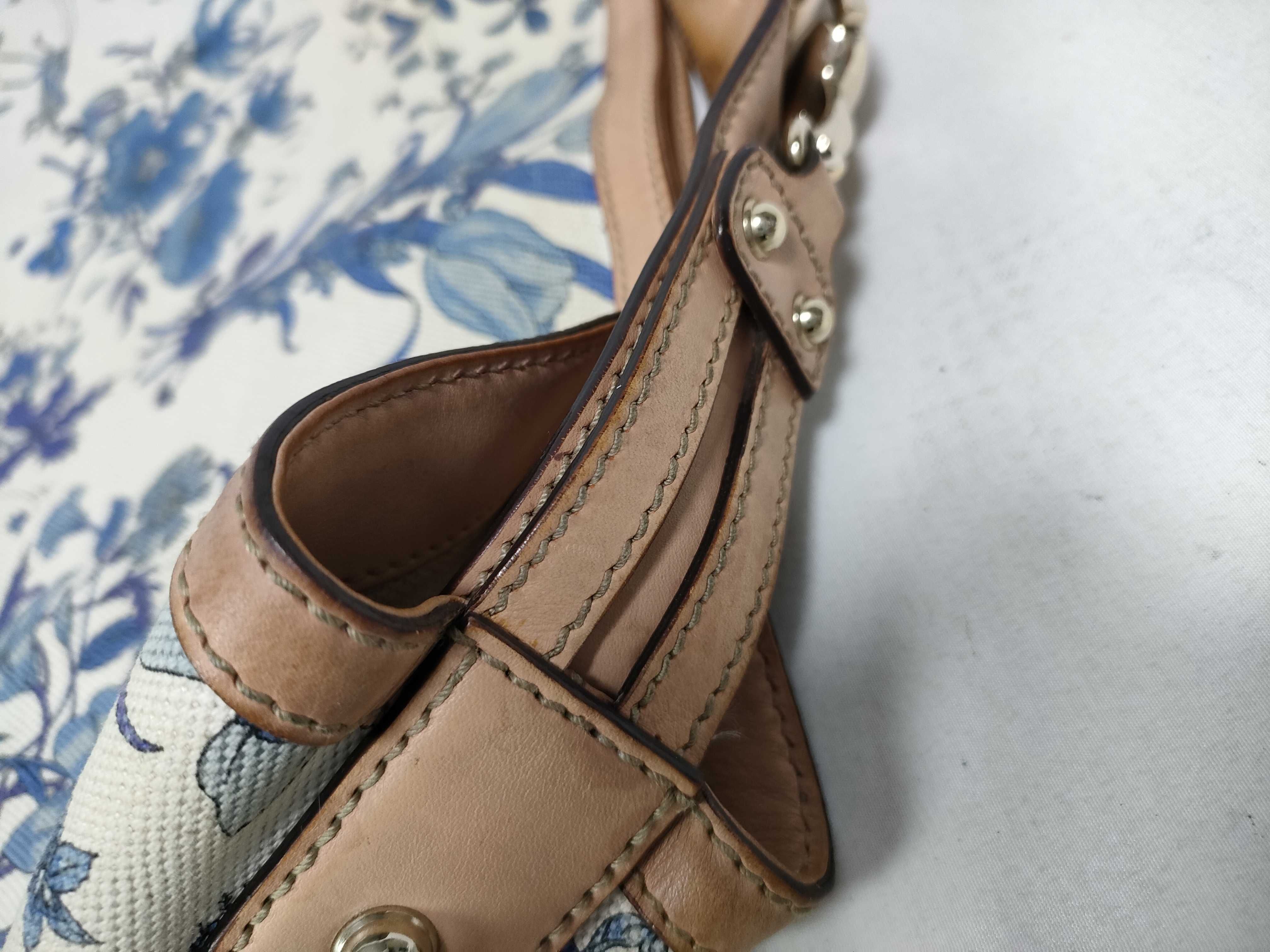 Blue Floral Canvas Kidney-Shaped Wrist Bag (Handbag) — view 6