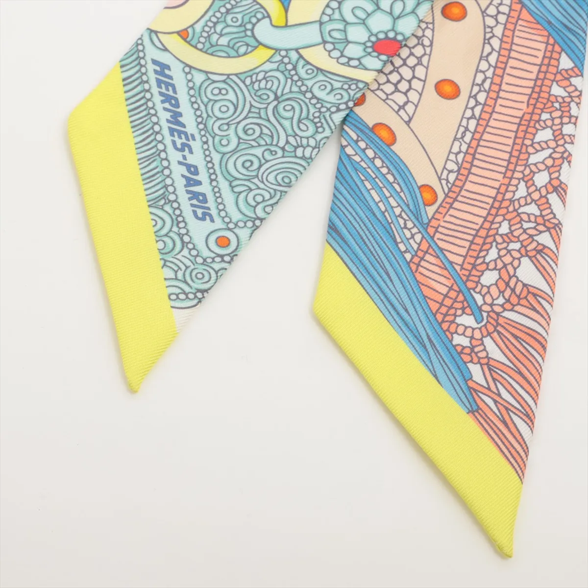 Twilly Selle de Dignitaire (Official's Saddle) Scarf, Silk, Yellow, with some wear, — view 2