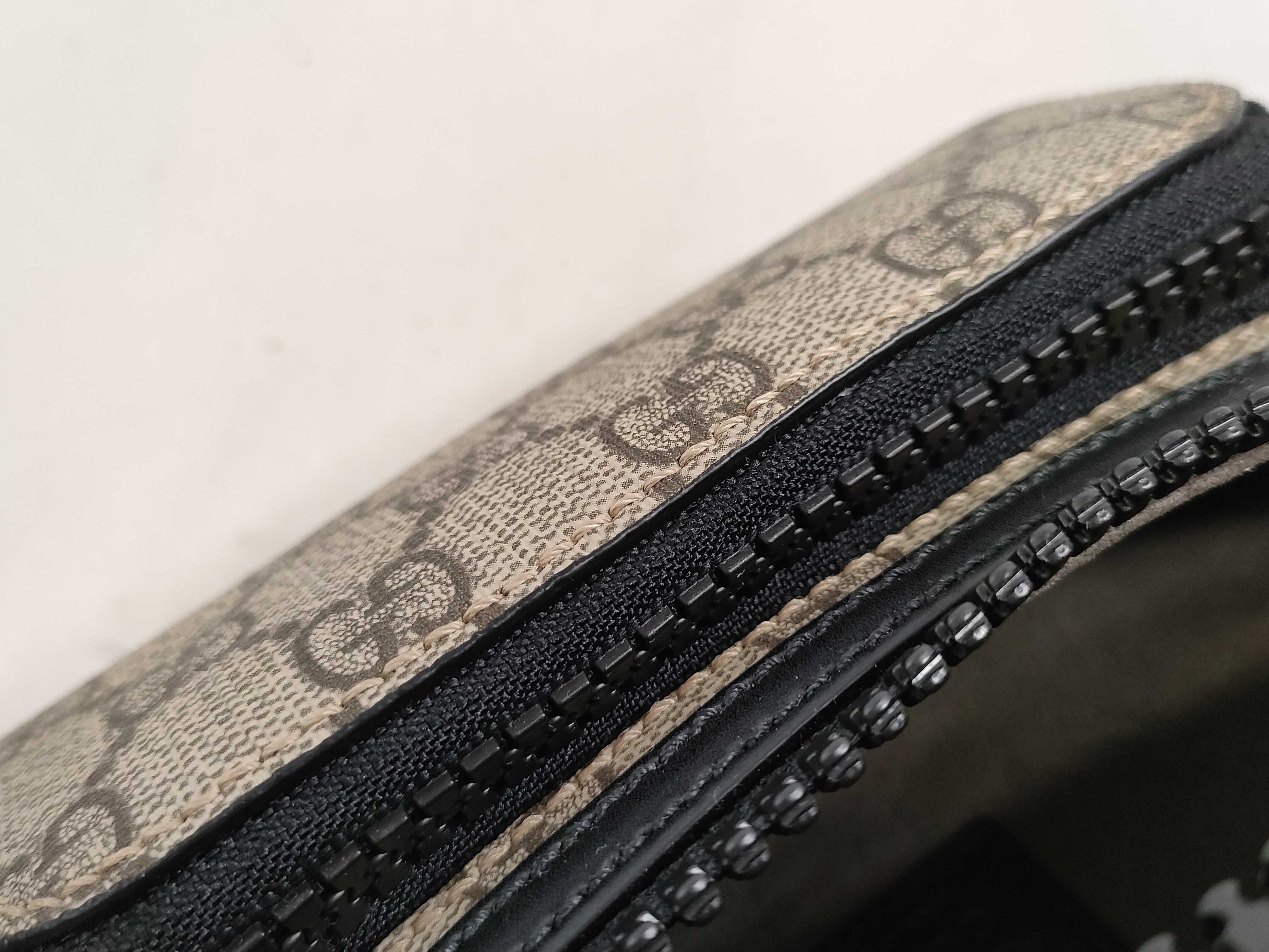 GG Supreme Unused GG Body Bag Shoulder Bag — view 13