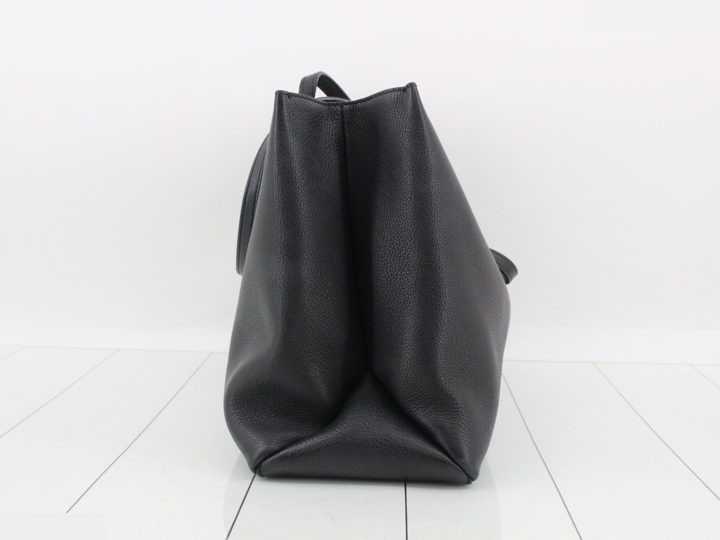 LV Lock Me Shopper Noir - RFID detected — view 4