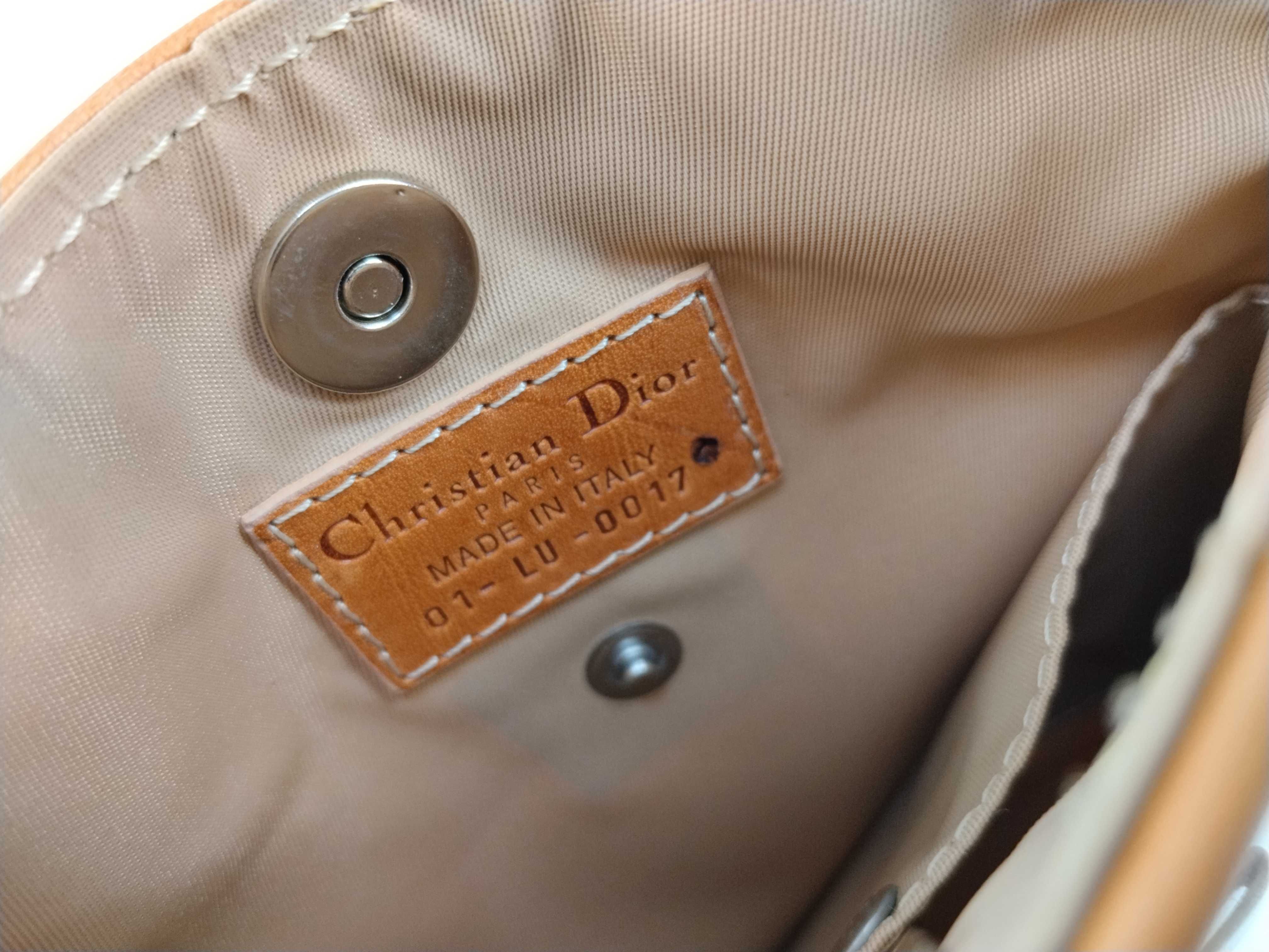 Trotter Romantic Shoulder Bag — view 11