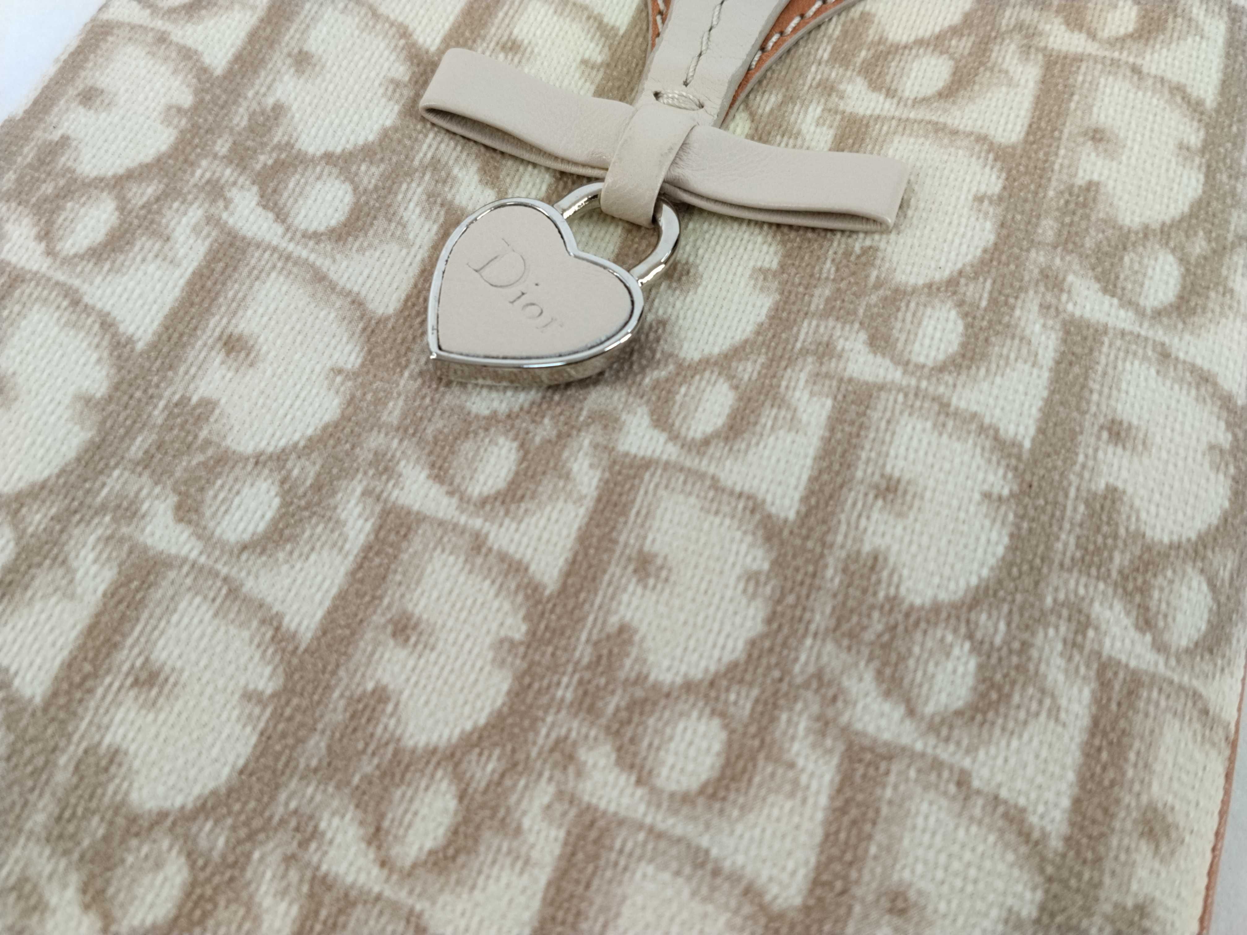 Trotter Romantic Shoulder Bag — view 8