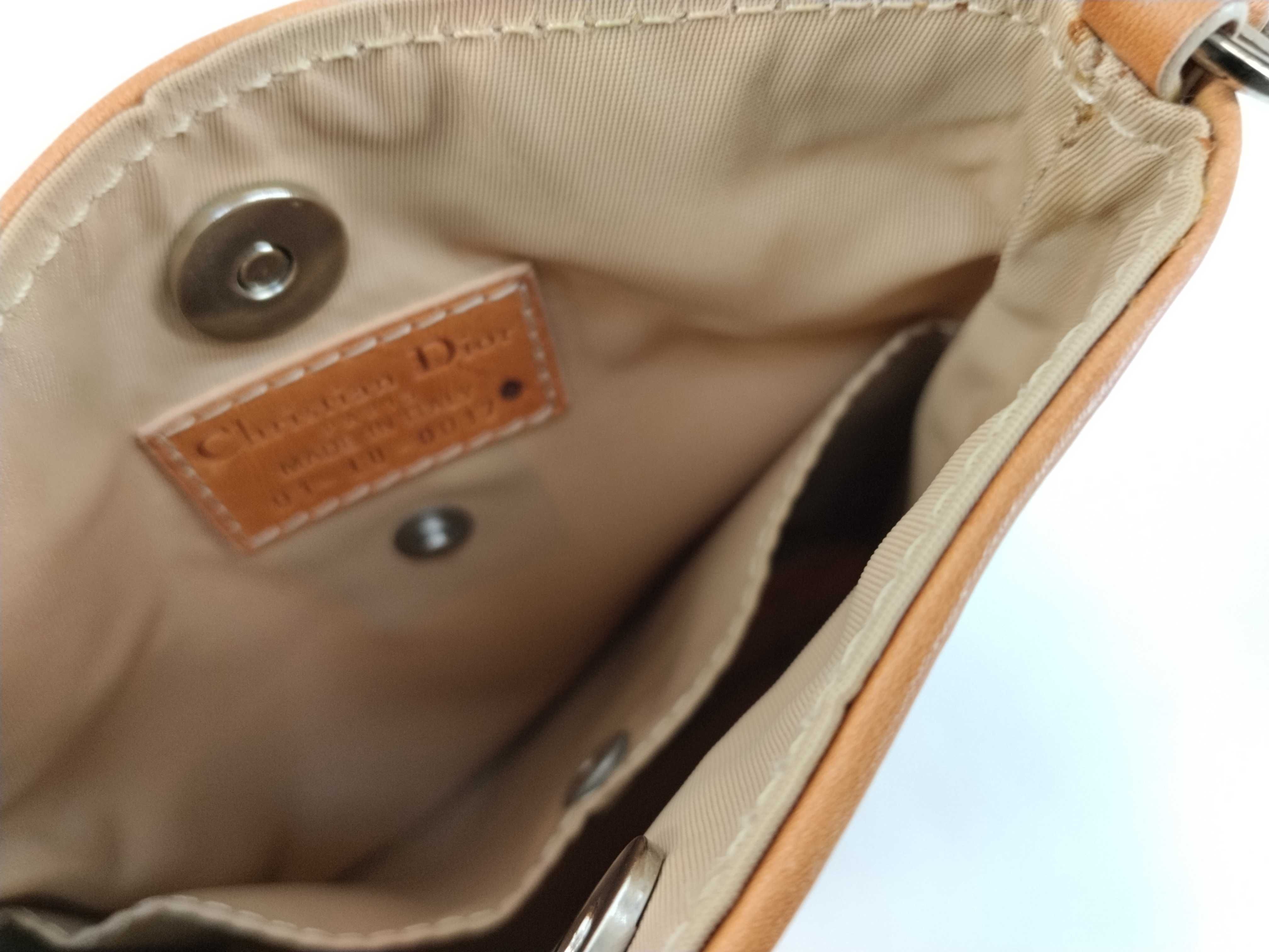 Trotter Romantic Shoulder Bag — view 10