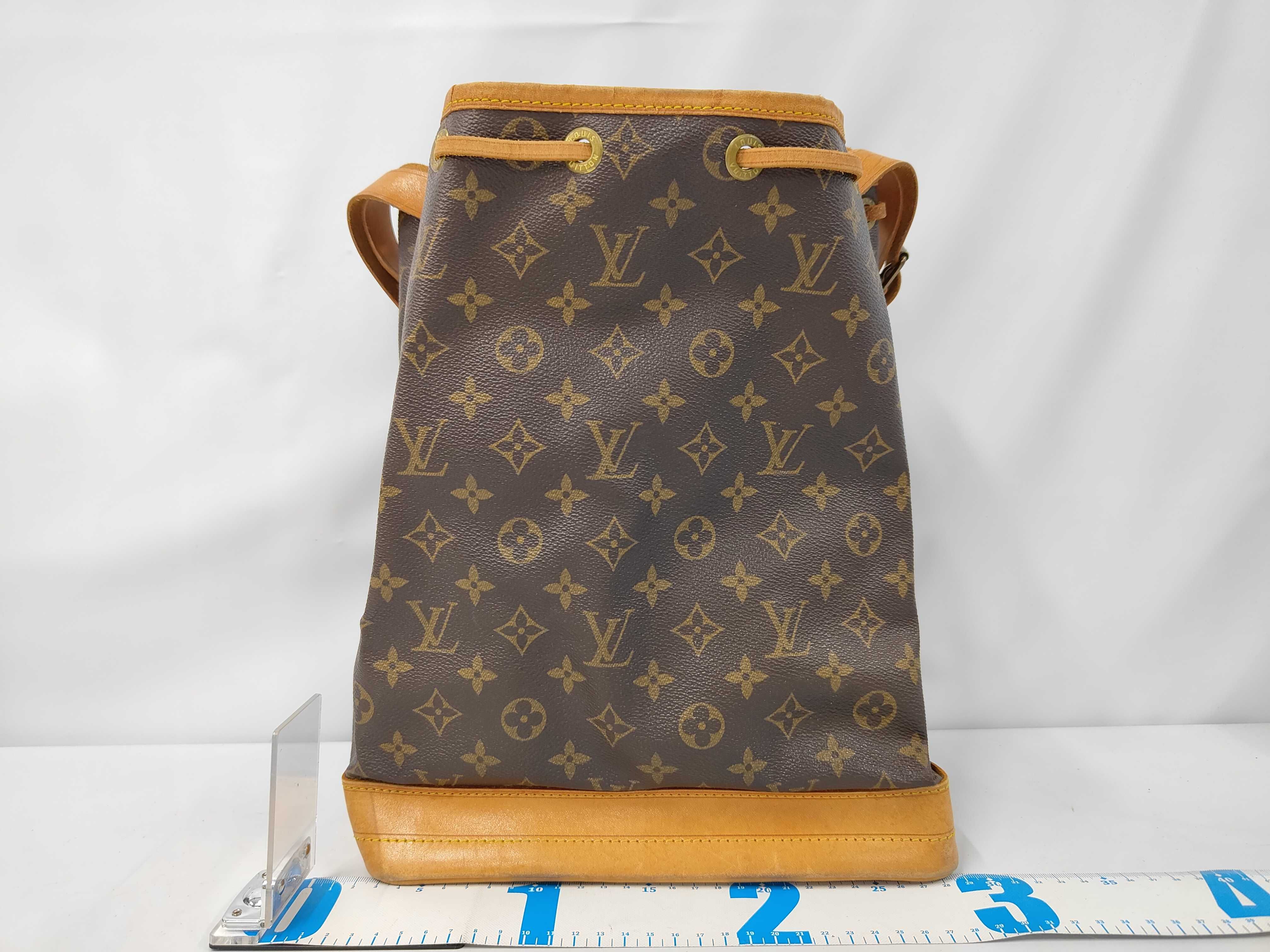 LV Noé Monogram Shoulder Bag — view 2