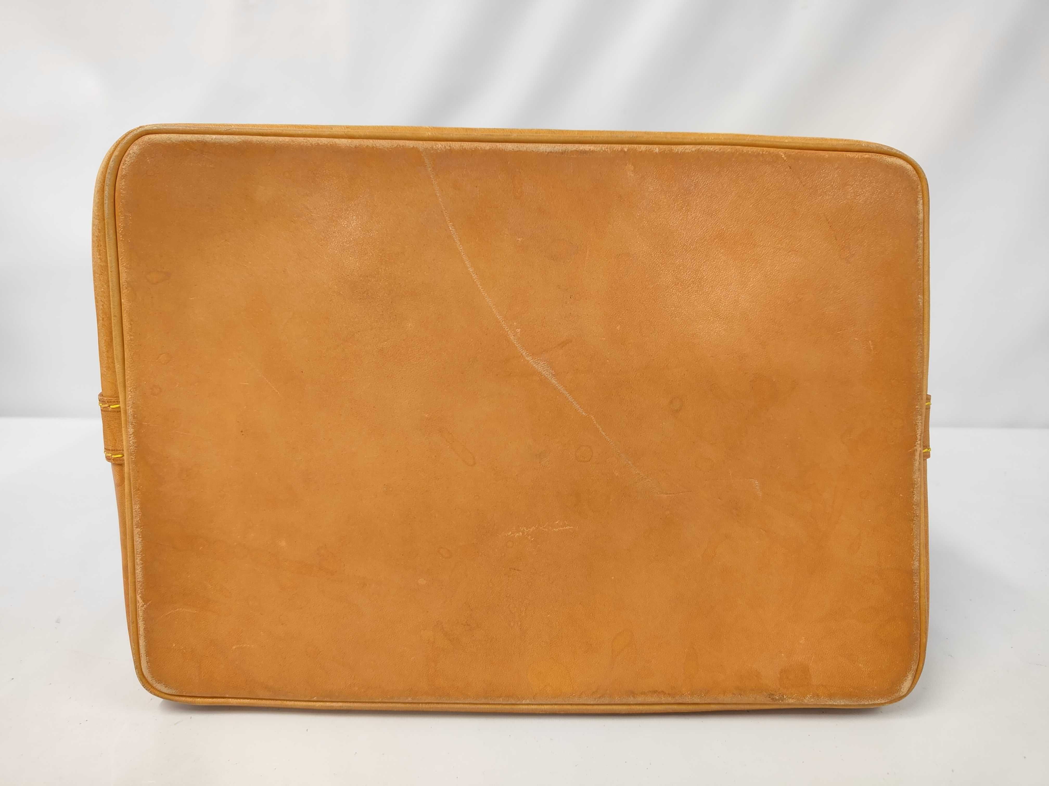 LV Noé Monogram Shoulder Bag — view 3