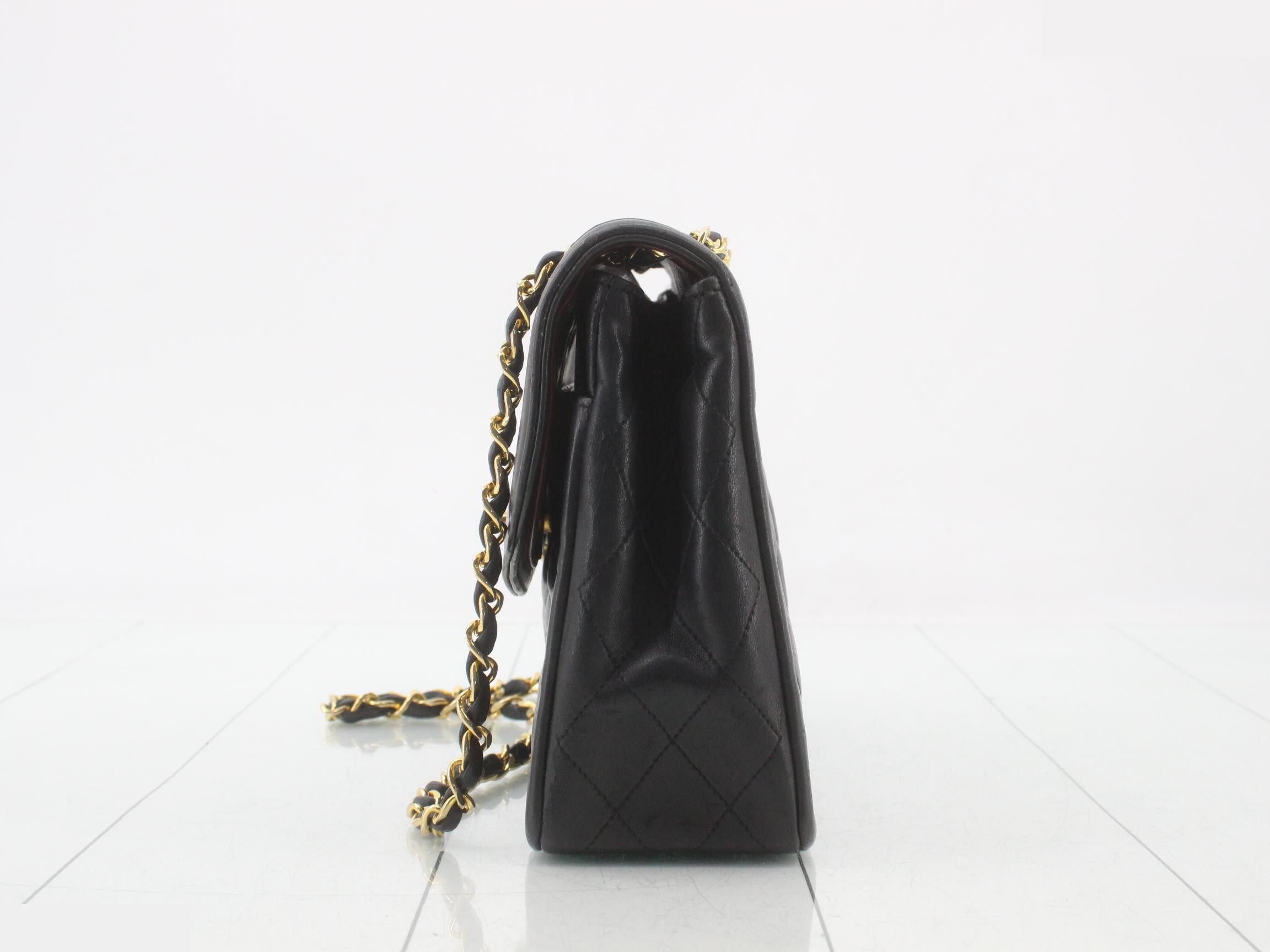 Matelassé (bag) - Shoulder bag — view 3