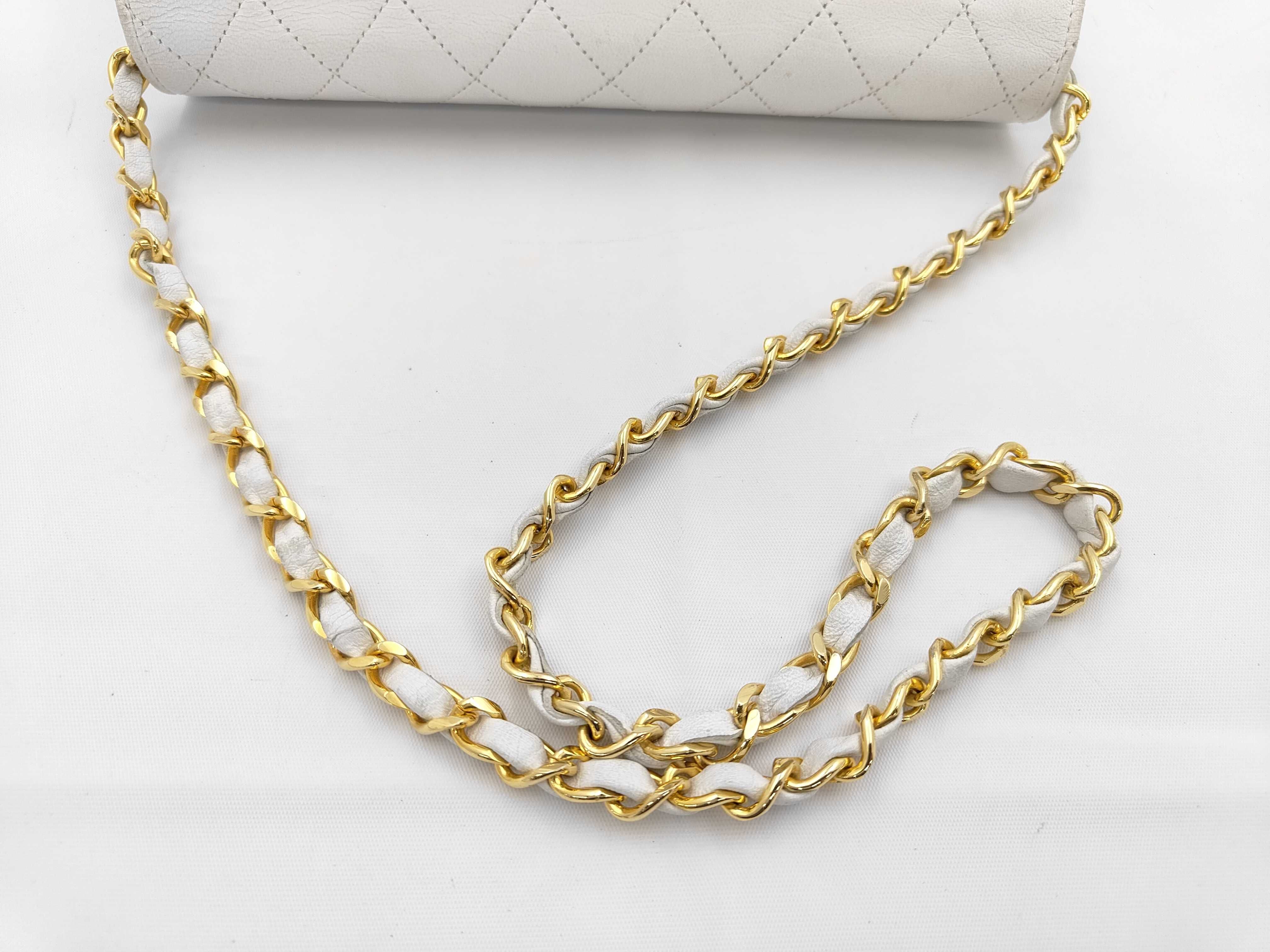 Matelassé Chain Shoulder Lambskin Shoulder Bag — view 3
