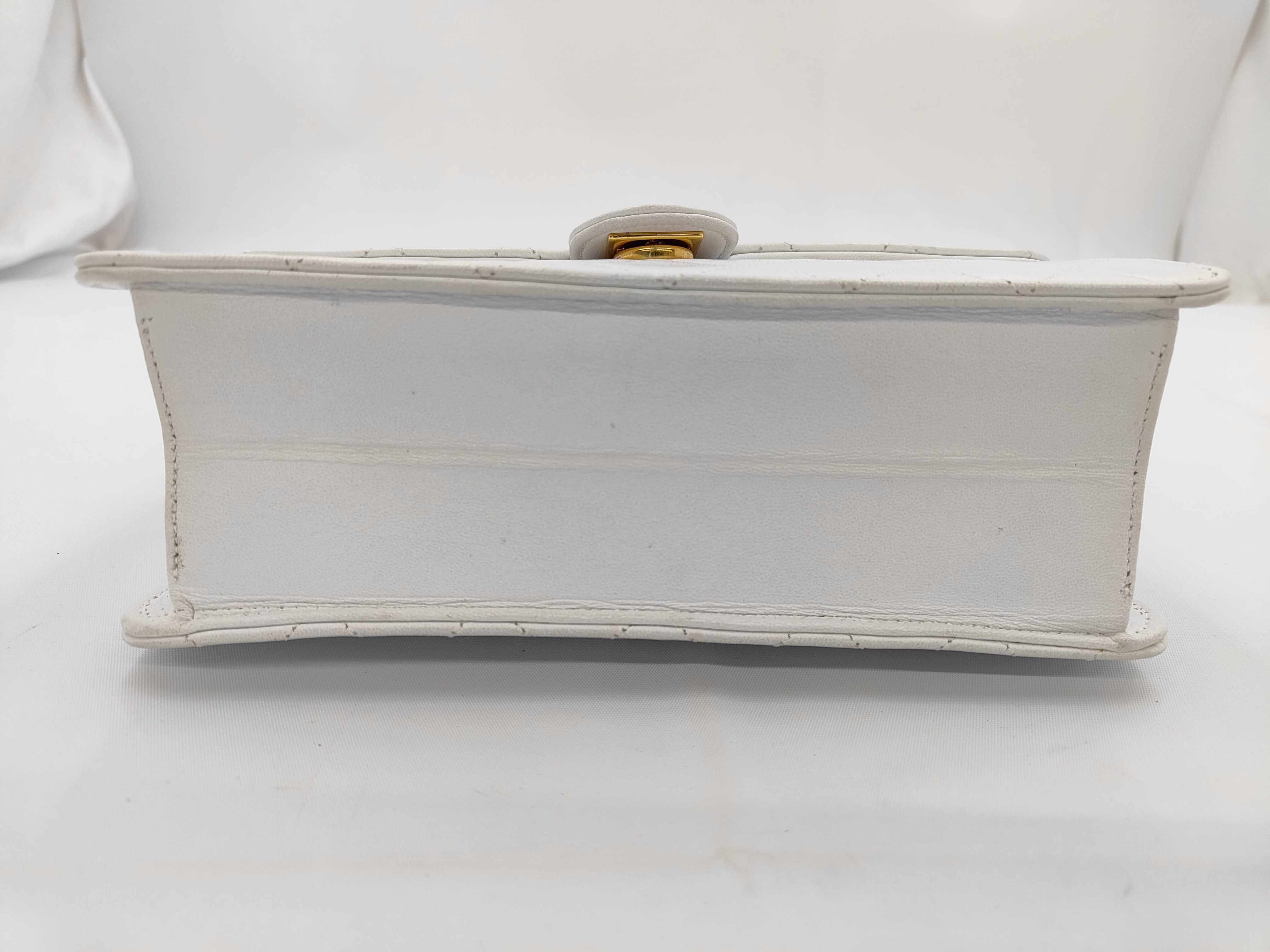 Matelassé Chain Shoulder Lambskin Shoulder Bag — view 5