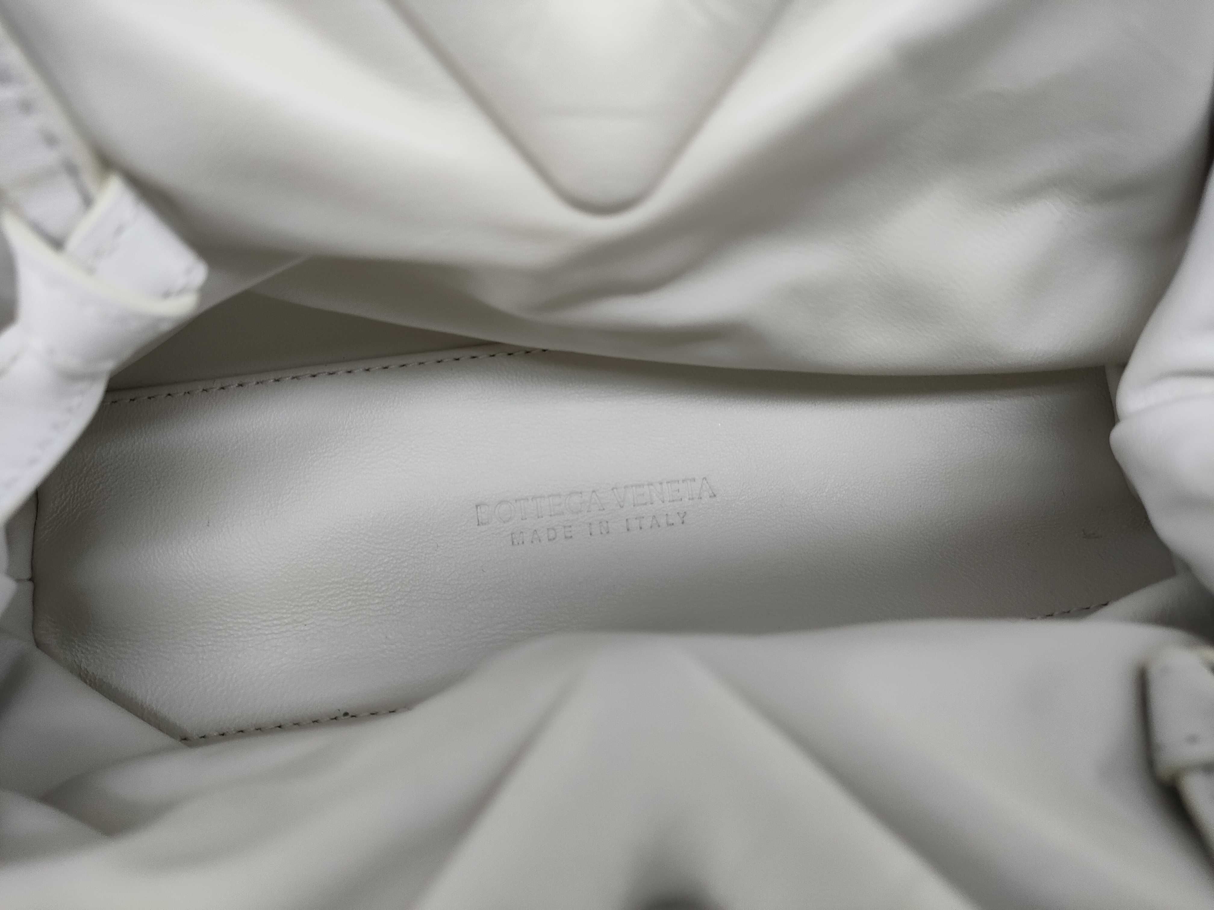 White Crossbody Bag Shoulder Bag — view 9