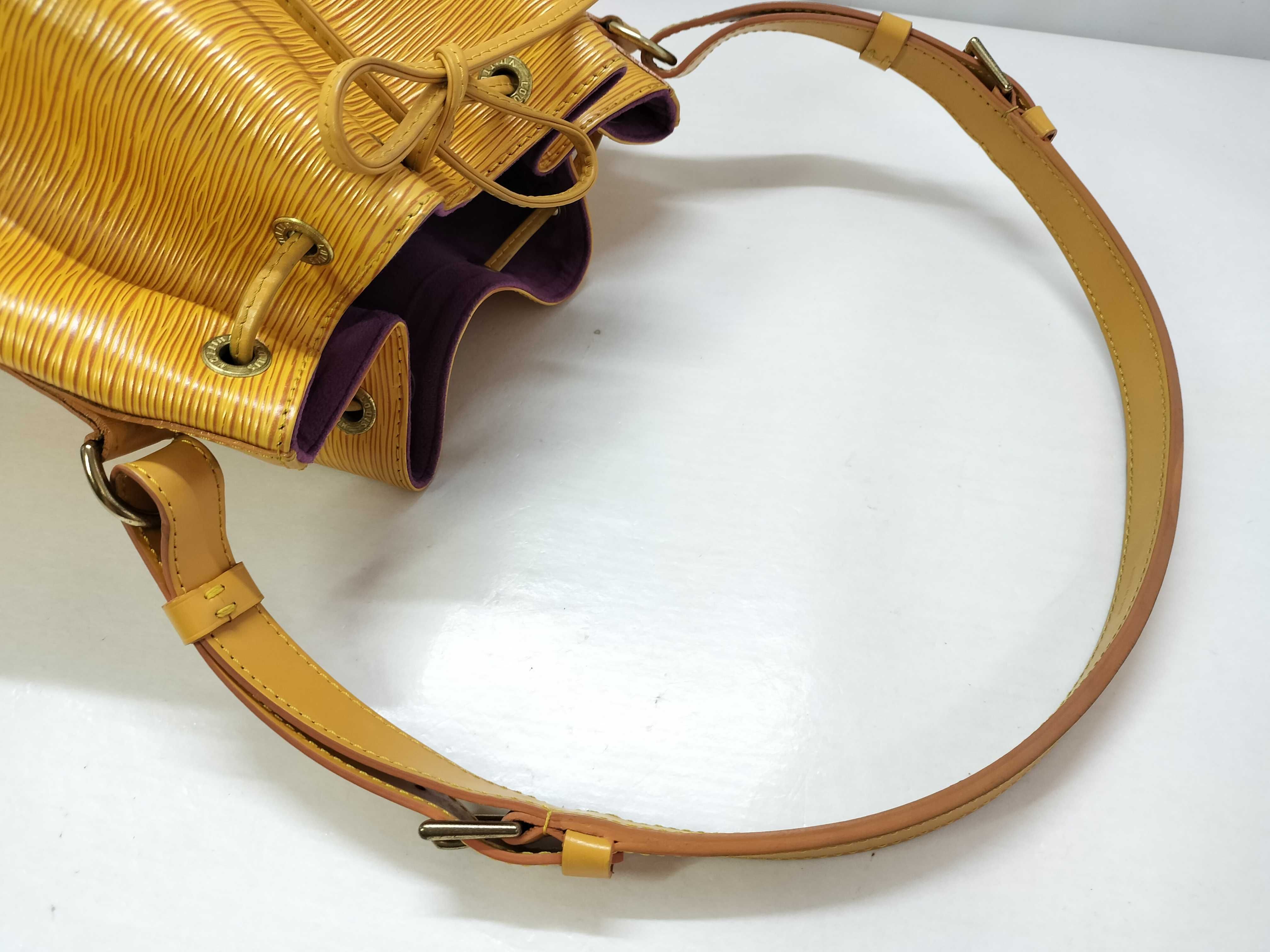 Epi Noe M44009 Yellow AR0965 Shoulder Bag — view 3