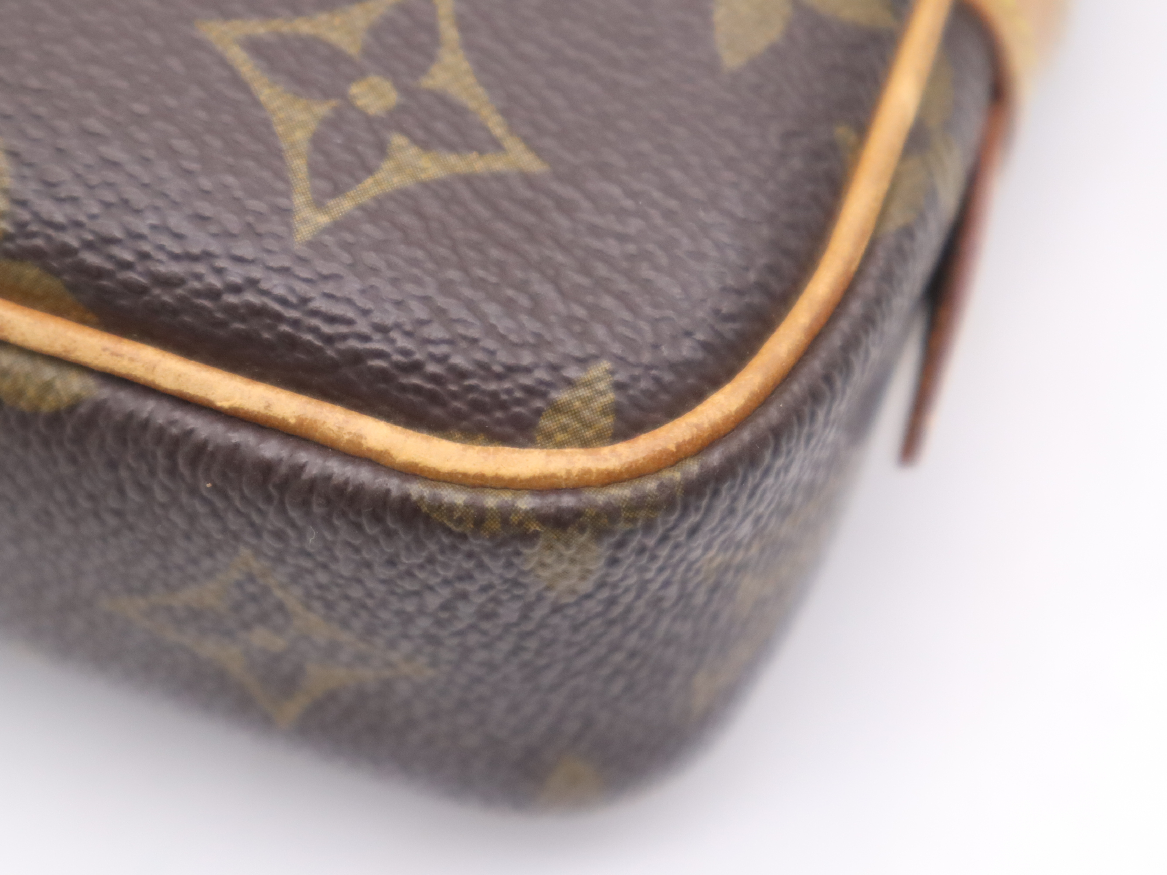 M51828 Monogram Pochette Marly Bandoulière Shoulder Bag — view 12