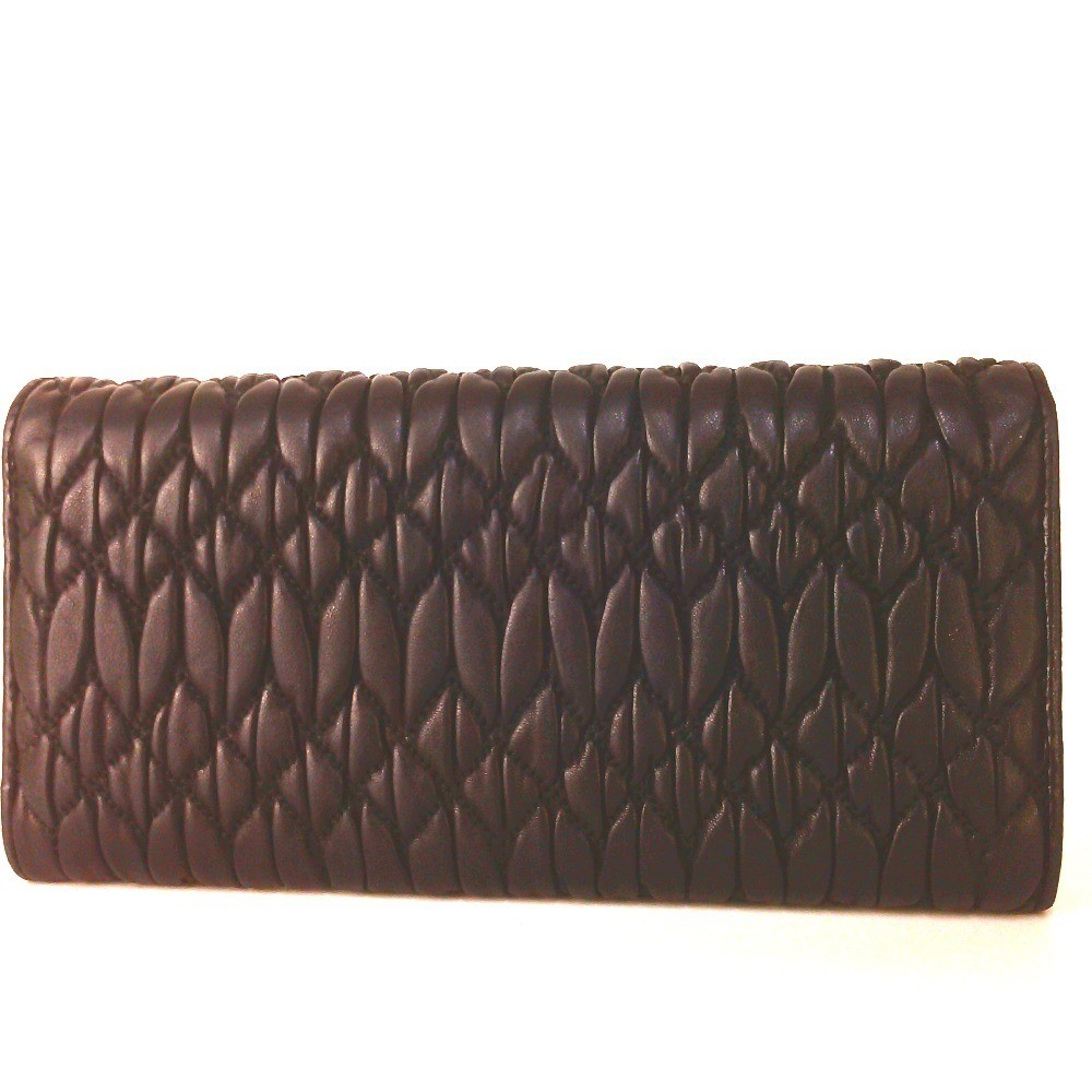 Matelassé (bags) and wallets — view 3