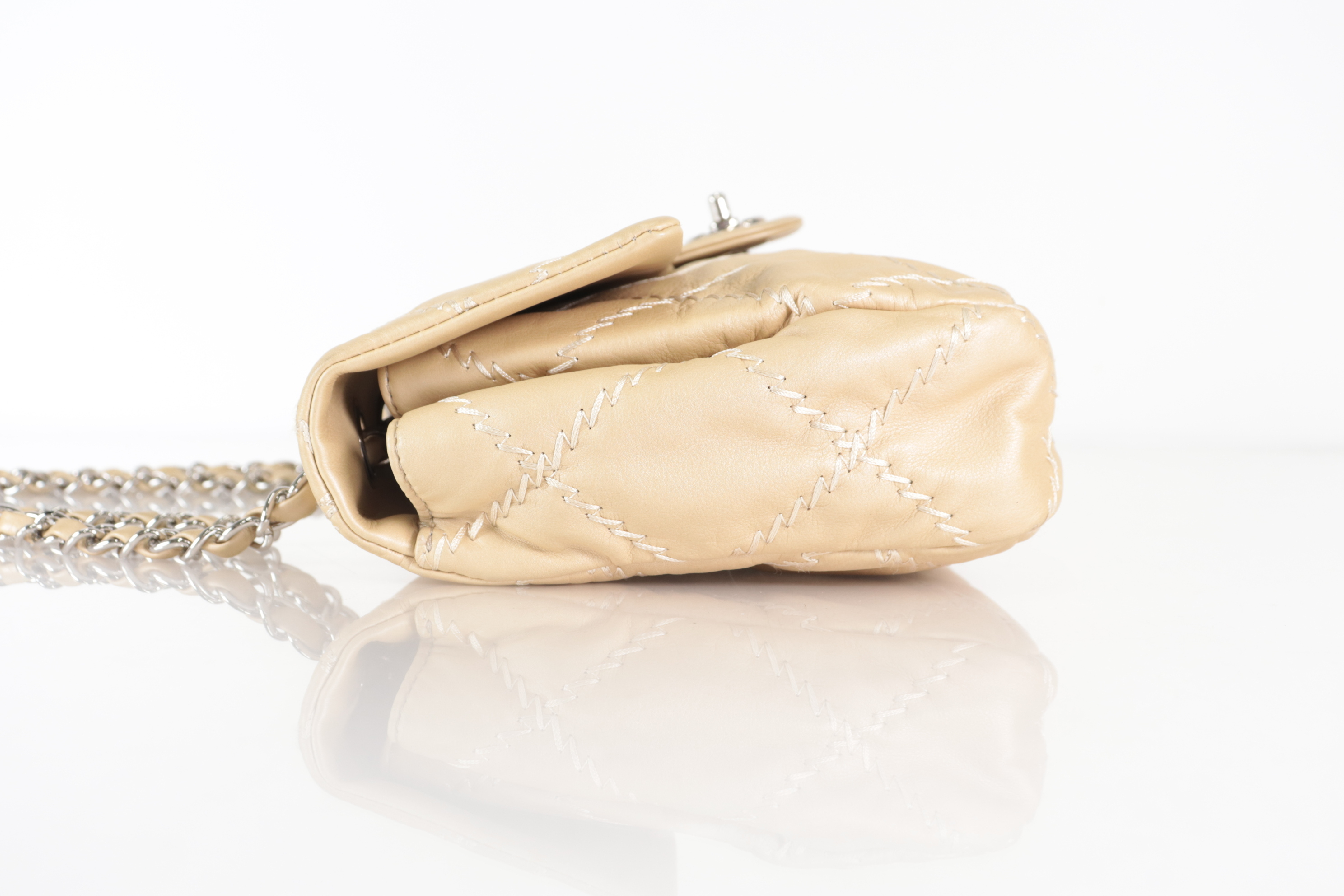 Ultra Stitch Lambskin Chain Shoulder Bag, Gold, Series 15 (Shoulder Bag) — view 4