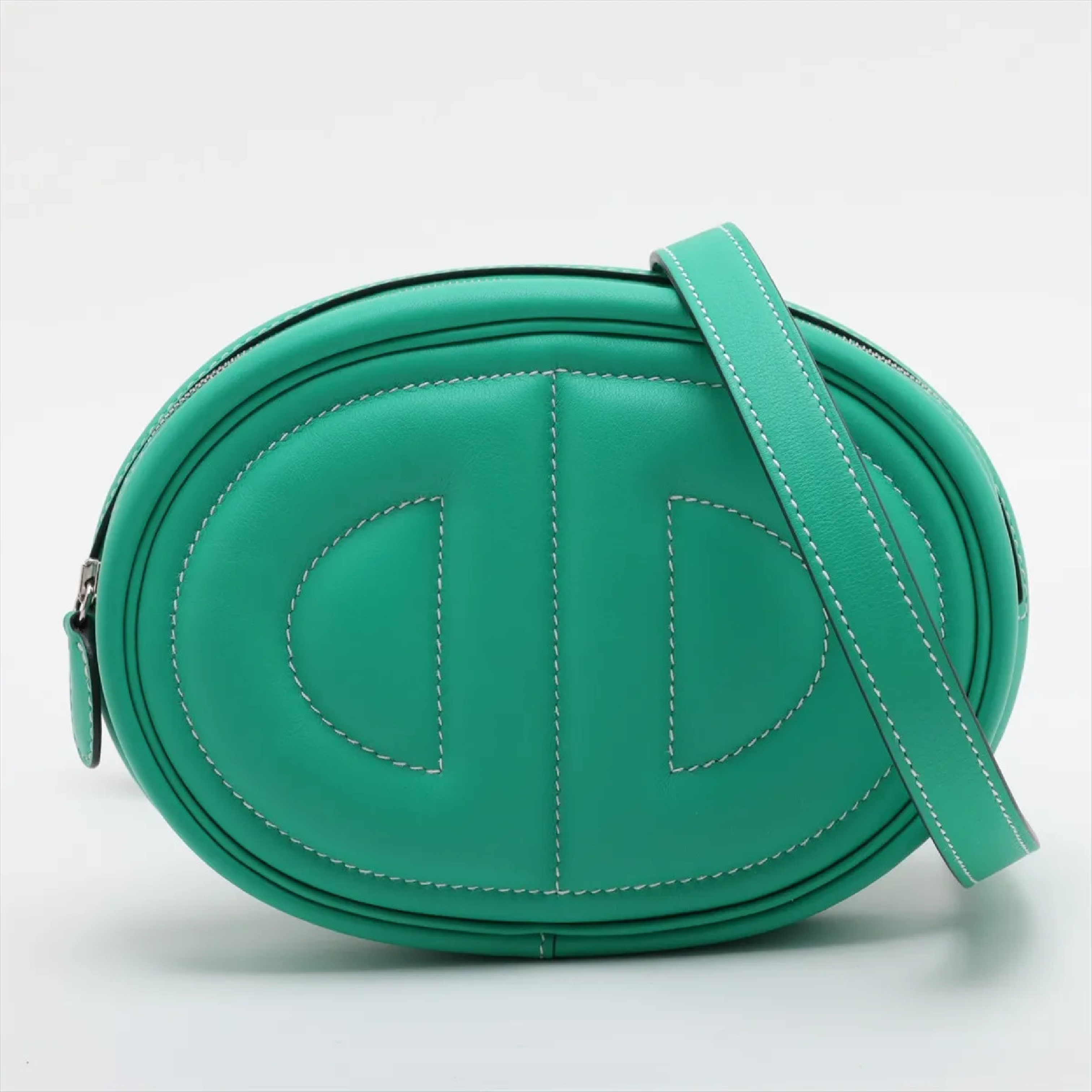 In the Loop Verso Veau Swift Z: 2021 model. Includes box and dust bag. Shoulder bag. — view 2