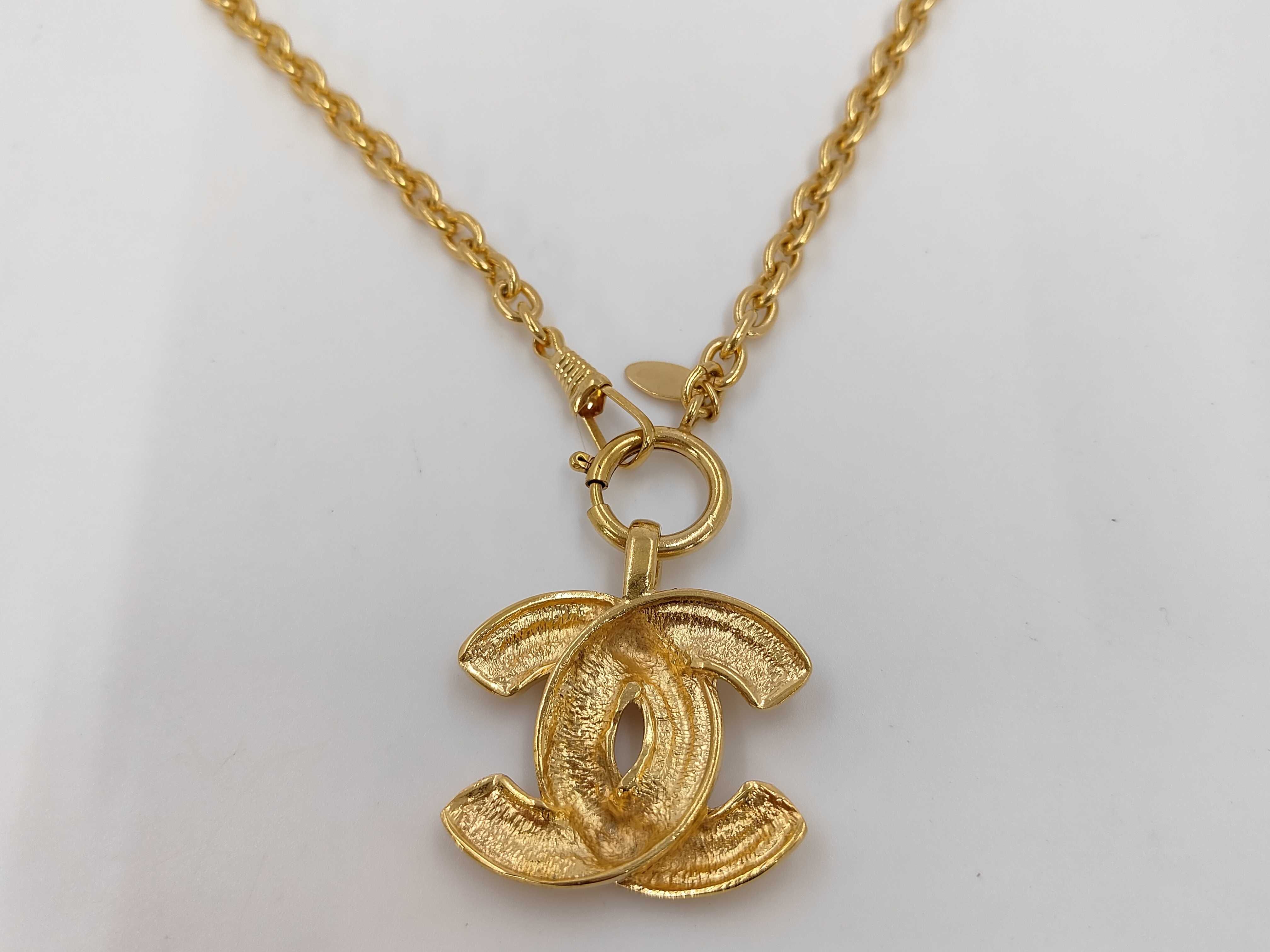 necklace 3856 Coco Mark Matelassé, no year stamped, gold necklace — view 2