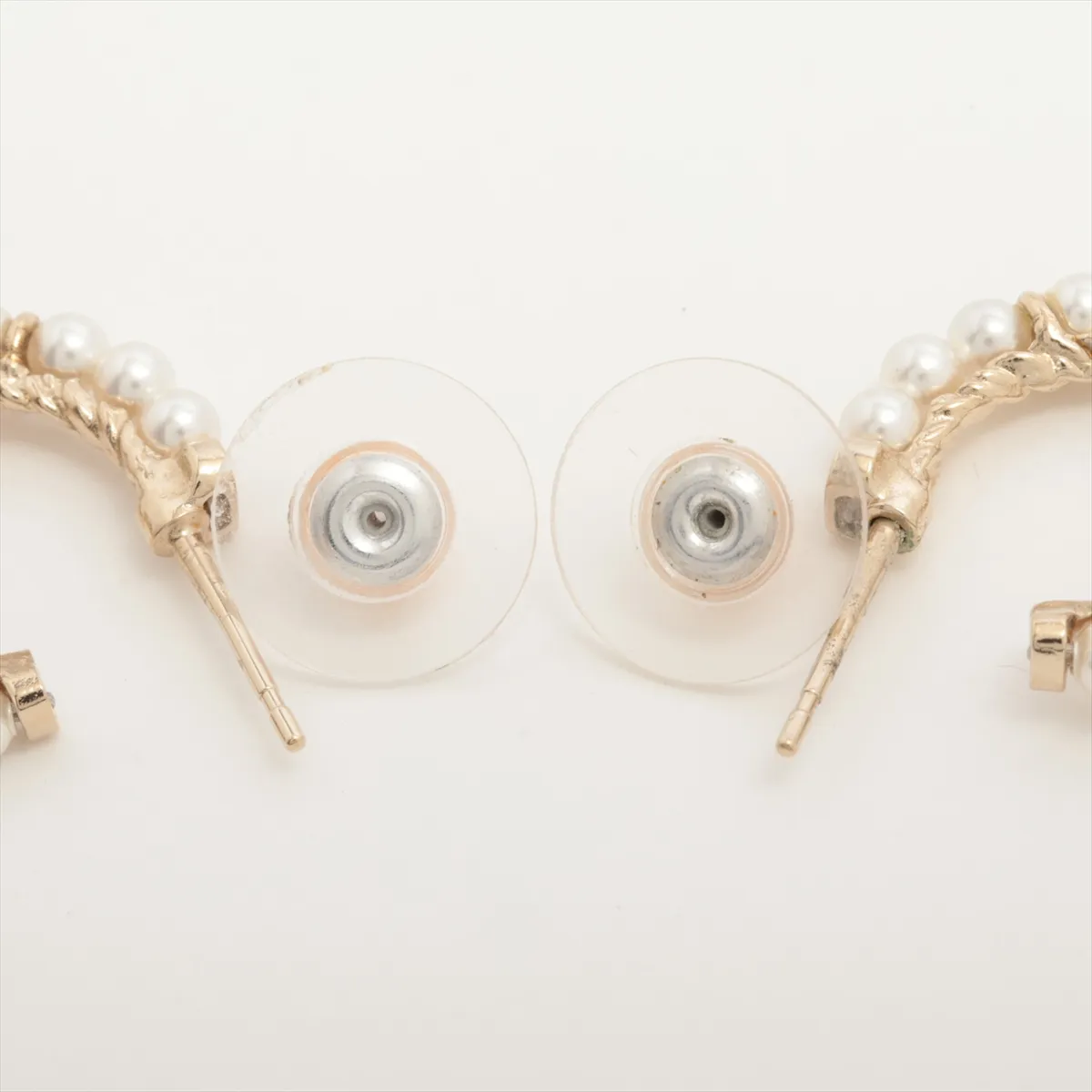Coco Mark A20C Earrings (Pair) GP x Faux Pearl Gold. — view 4