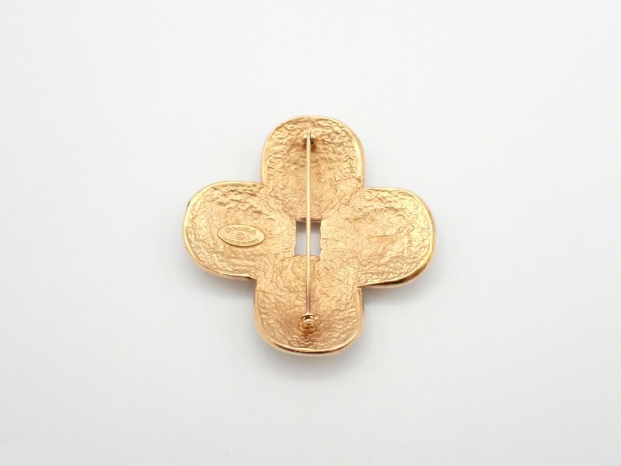 Pearl brooch, 38.1g — view 2