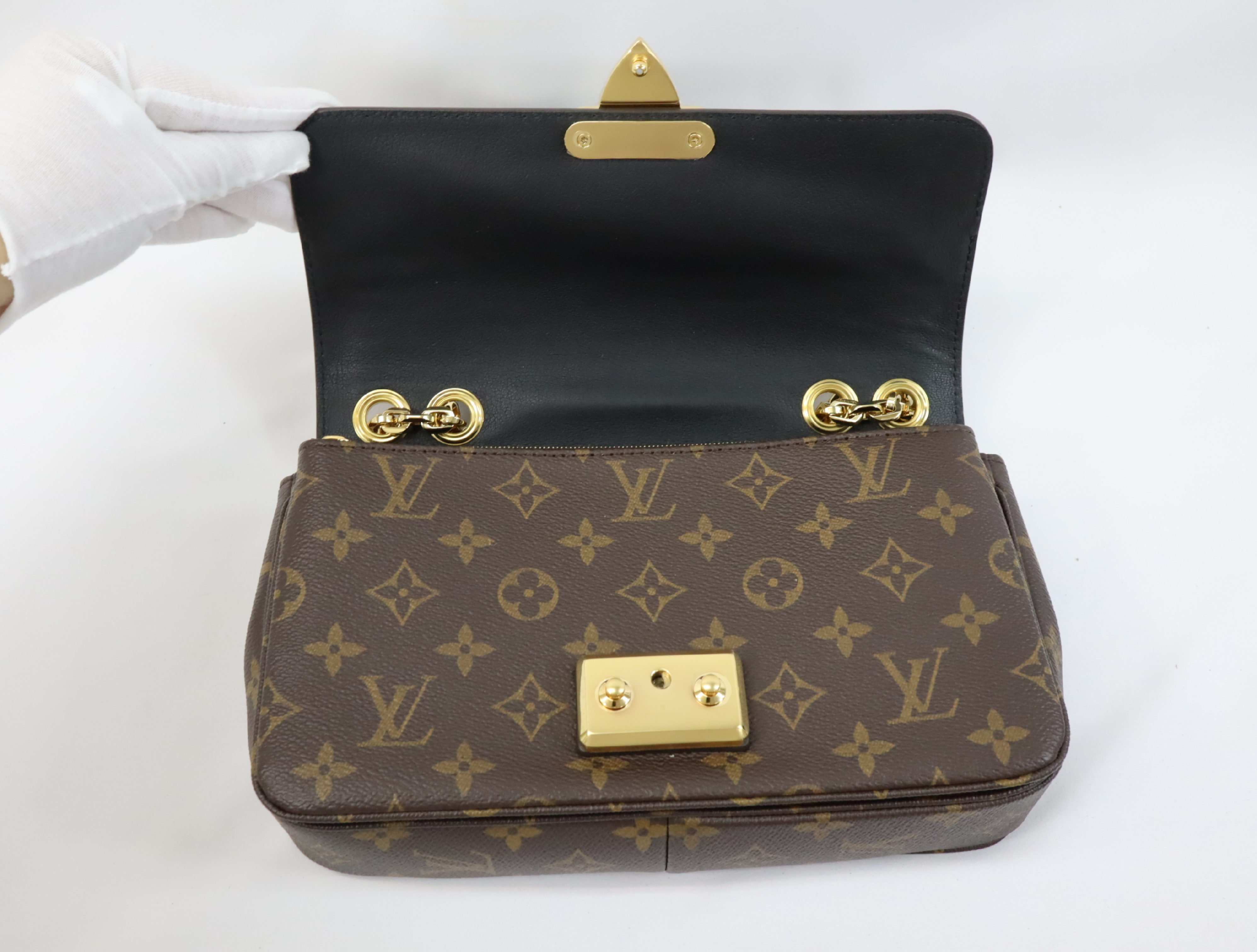 Monogram Sac Marceau Shoulder Bag M46126 RFID detected Shoulder bag — view 13