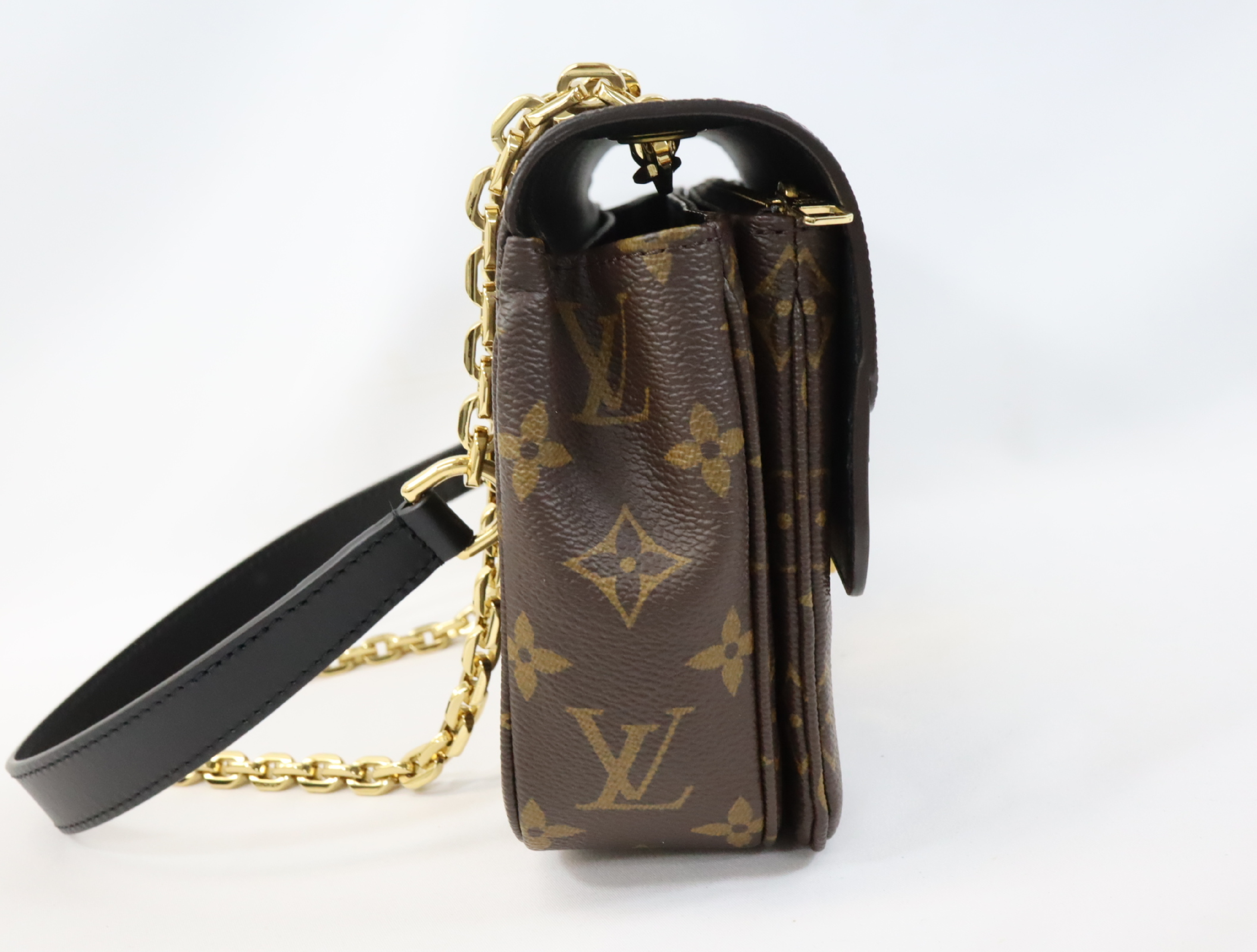 Monogram Sac Marceau Shoulder Bag M46126 RFID detected Shoulder bag — view 4