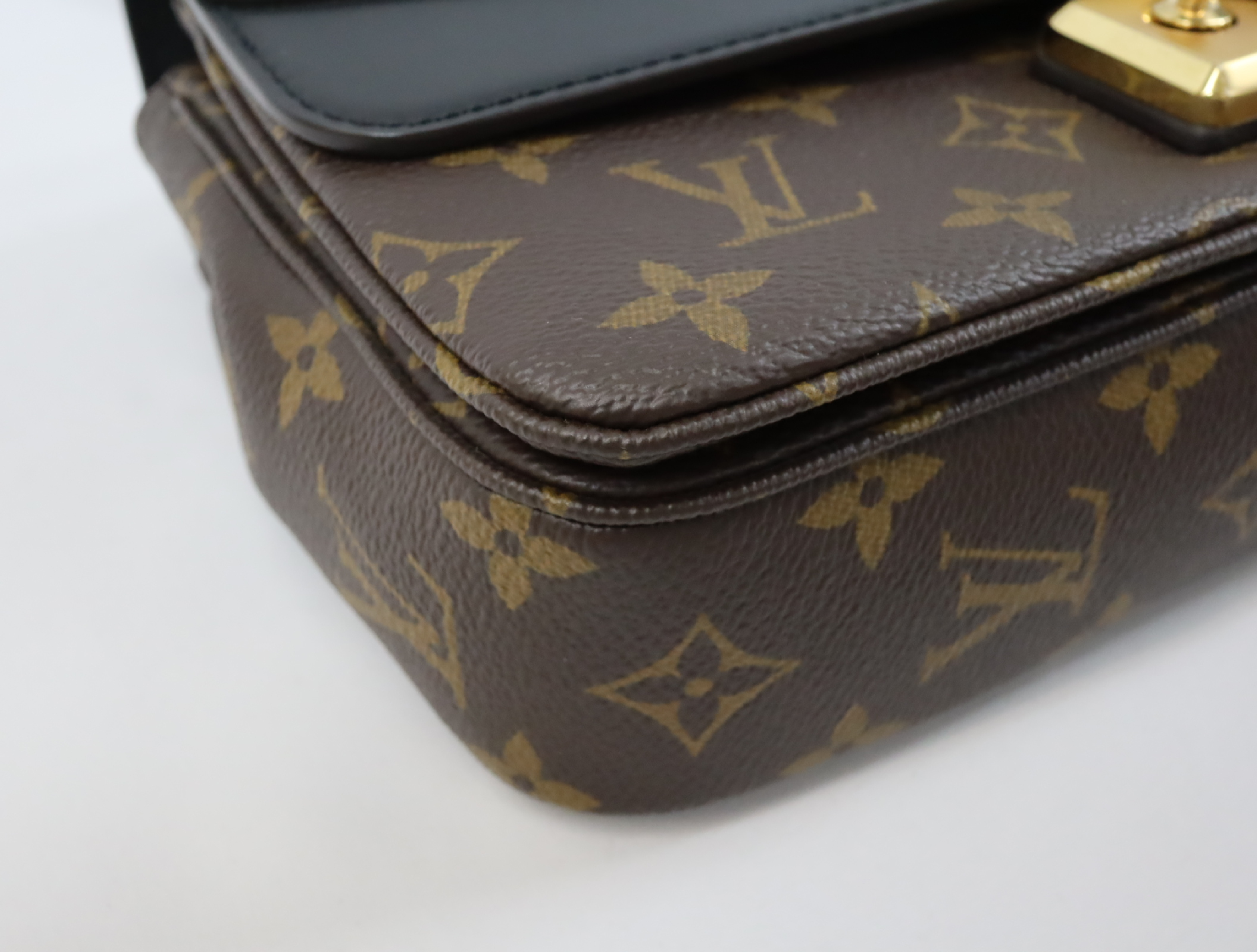 Monogram Sac Marceau Shoulder Bag M46126 RFID detected Shoulder bag — view 7