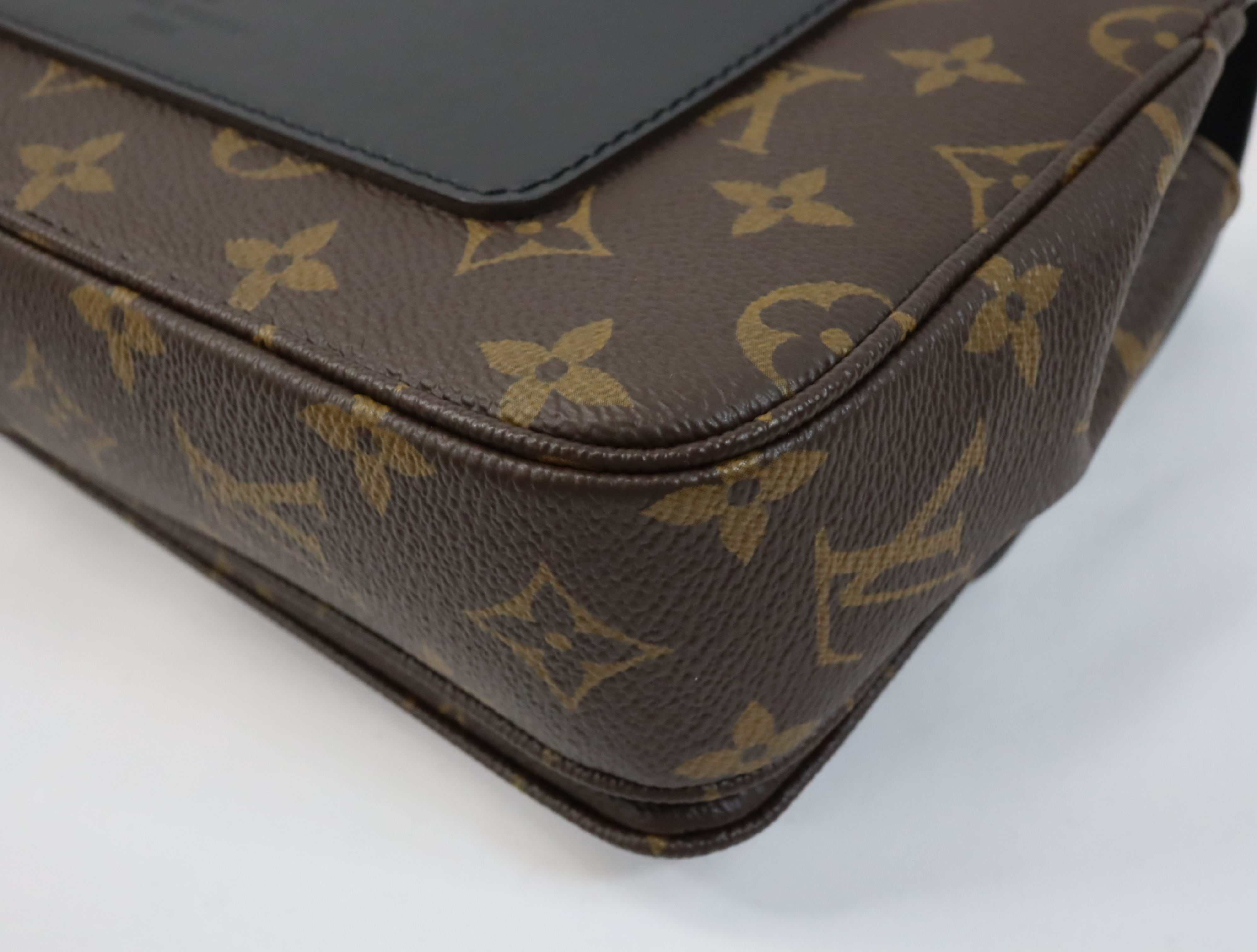 Monogram Sac Marceau Shoulder Bag M46126 RFID detected Shoulder bag — view 8