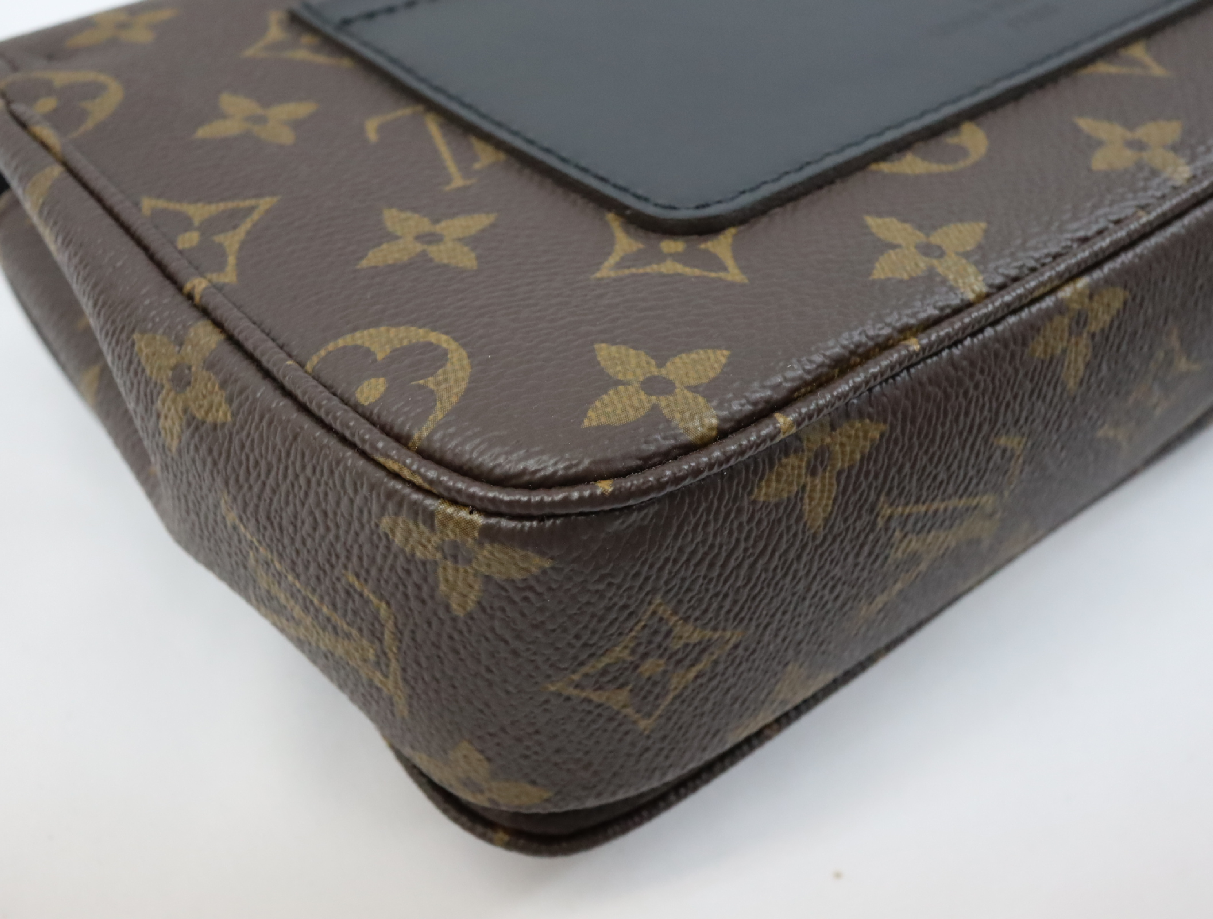 Monogram Sac Marceau Shoulder Bag M46126 RFID detected Shoulder bag — view 9