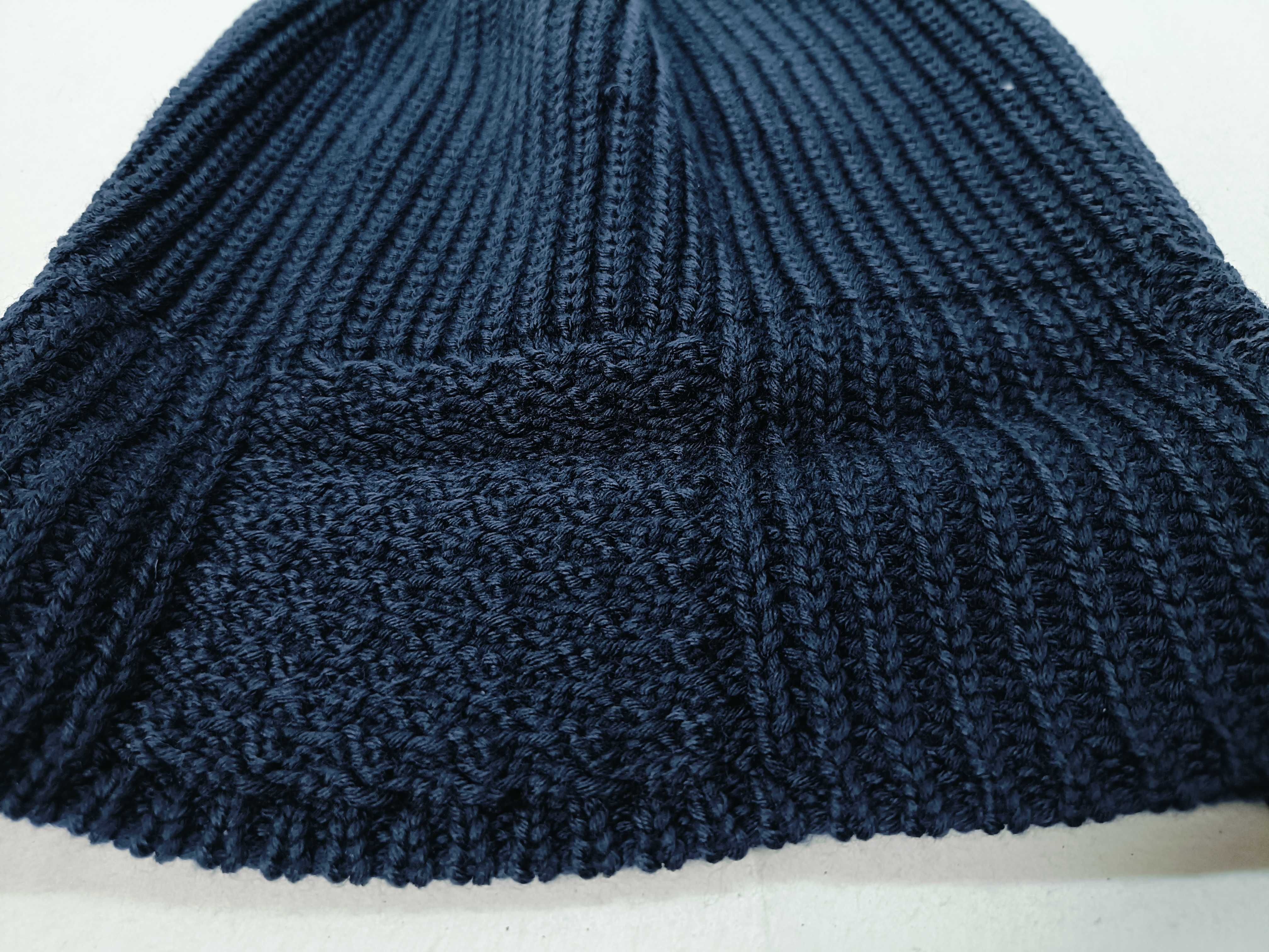 knit hat, beanie, and other accessories — view 10
