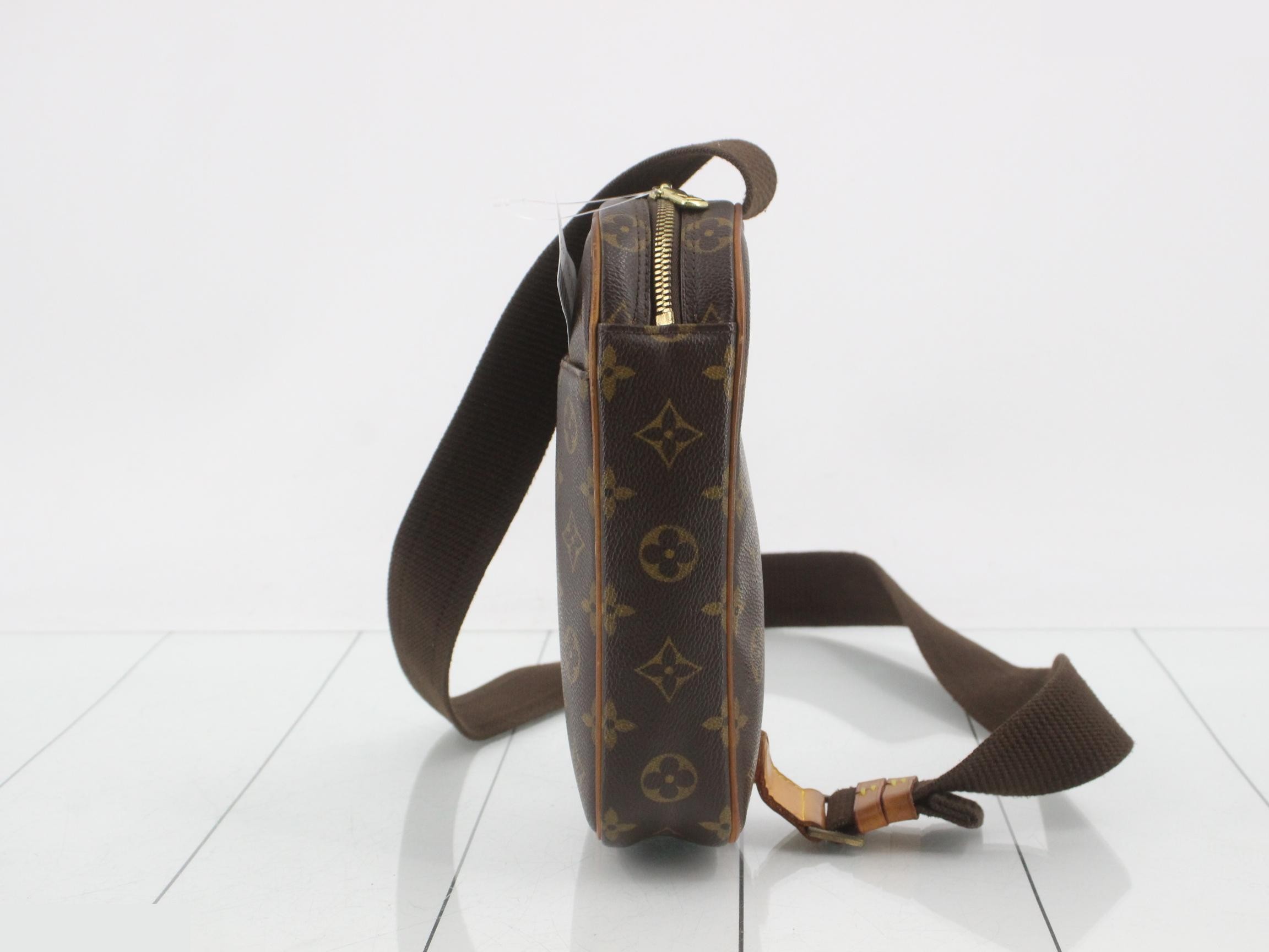 Pochette Gange — view 3
