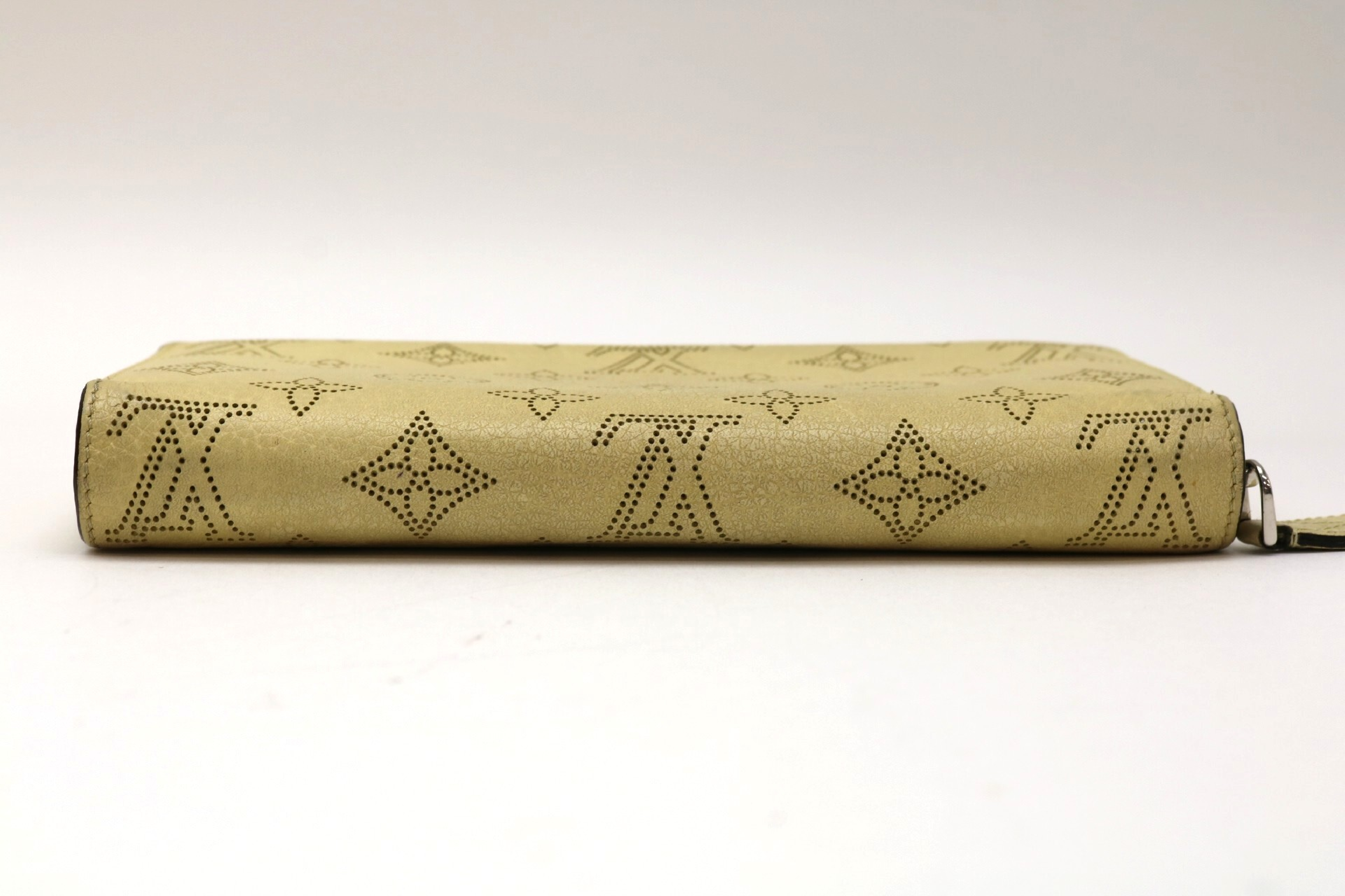 Monogram Mahina Zippy Wallet — view 5