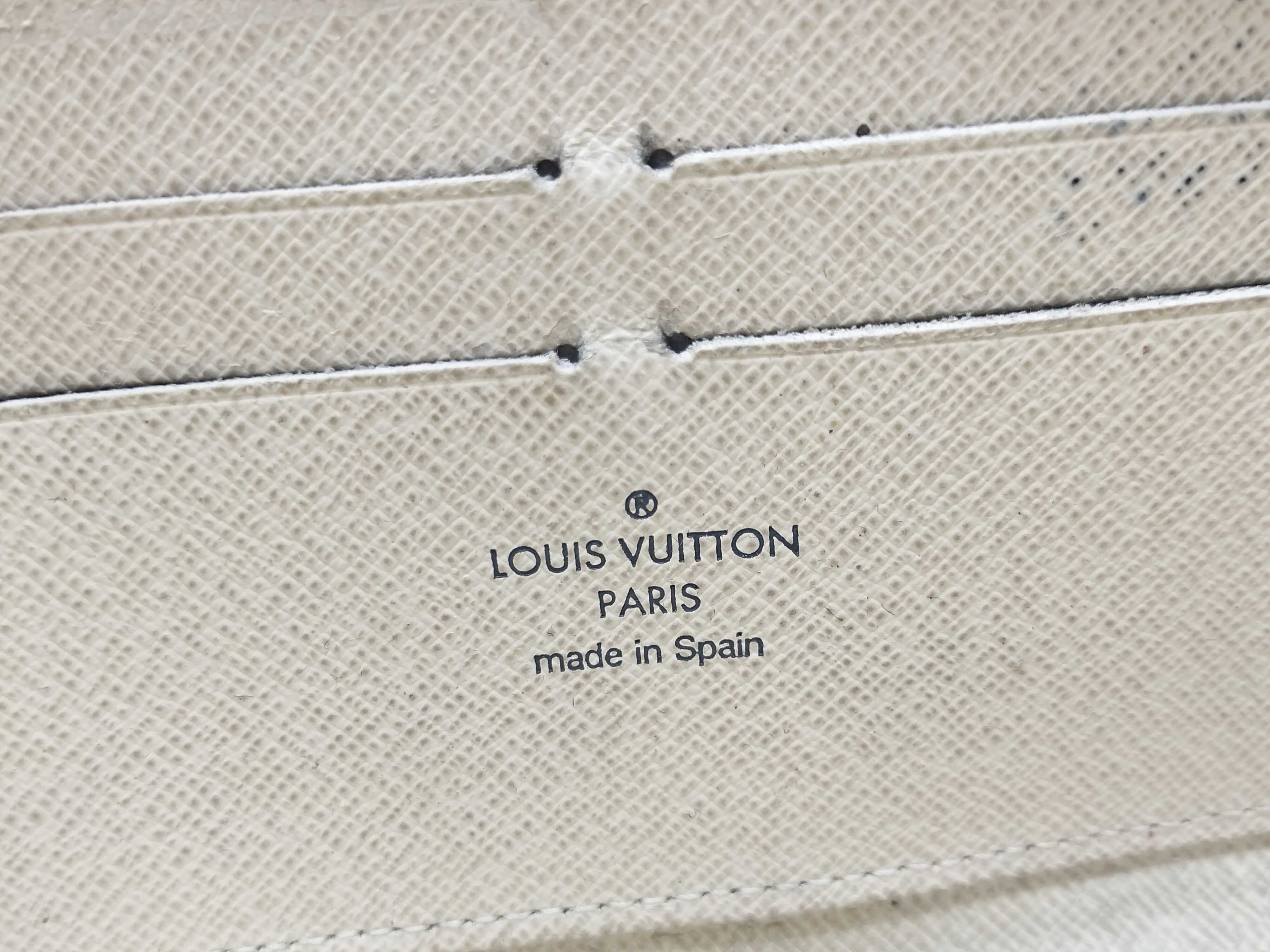 Damier Azur Zippy Wallet — view 13