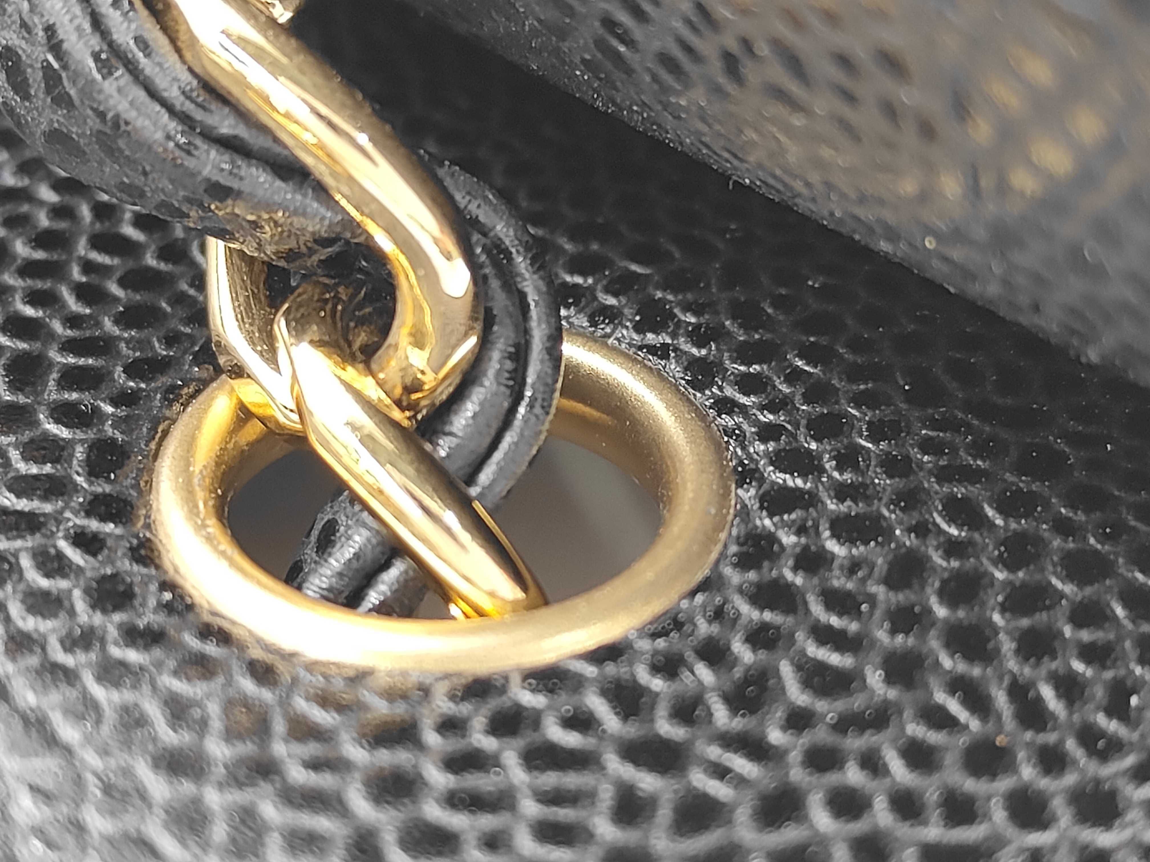 Large Matelassé 30 Caviar Leather Shoulder Bag with Black Hardware — view 11