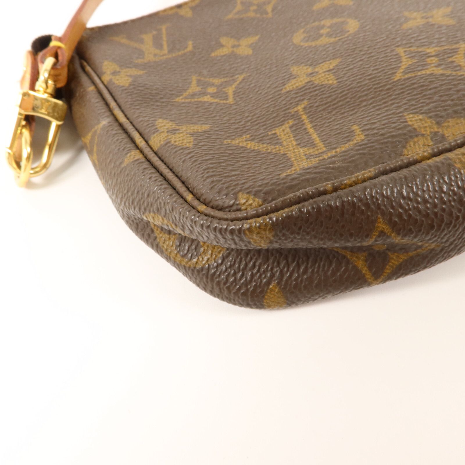 Pochette Accessoires, Monogram — view 14