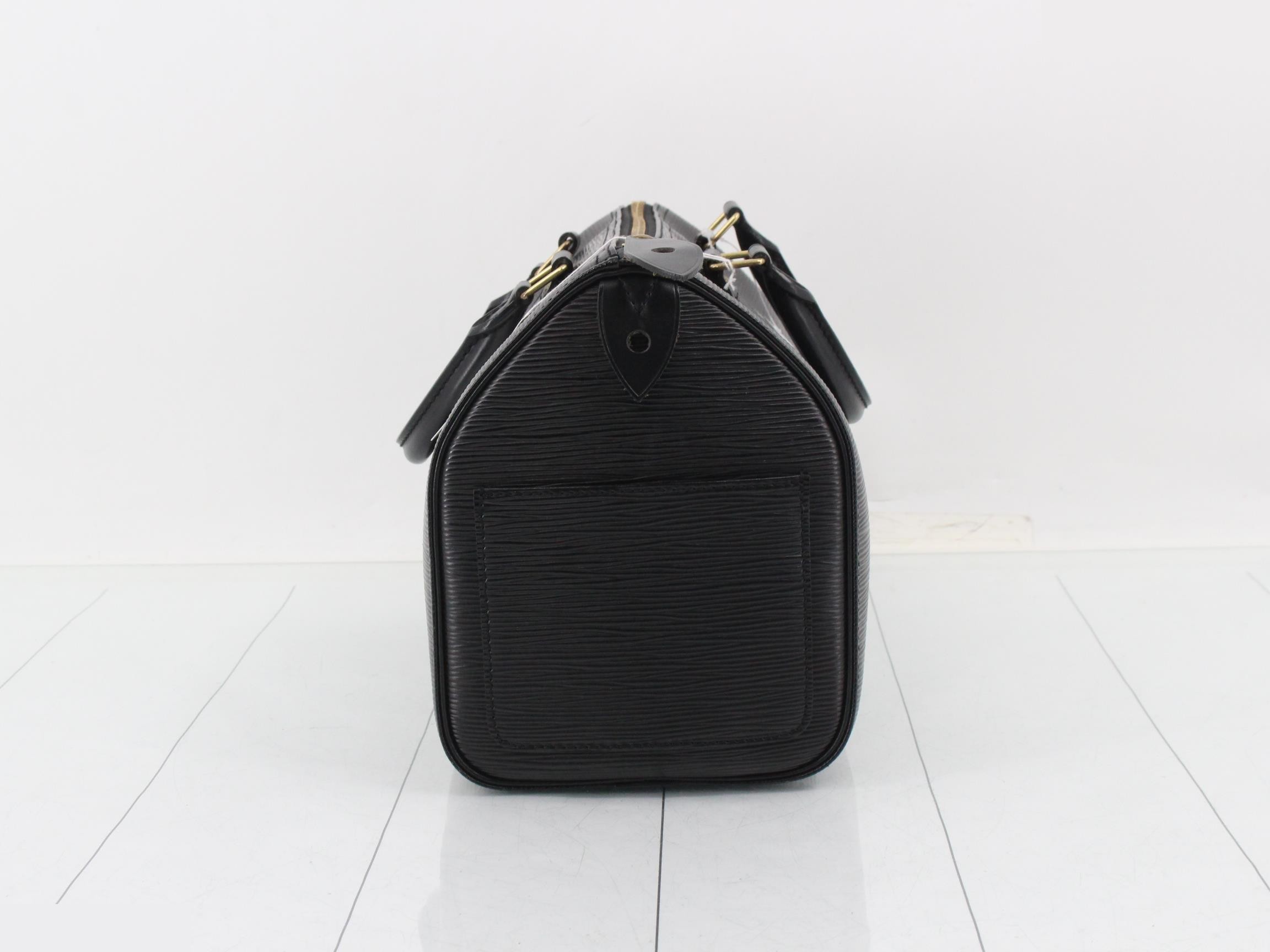 Epi Speedy 25 Noir Handbag — view 3