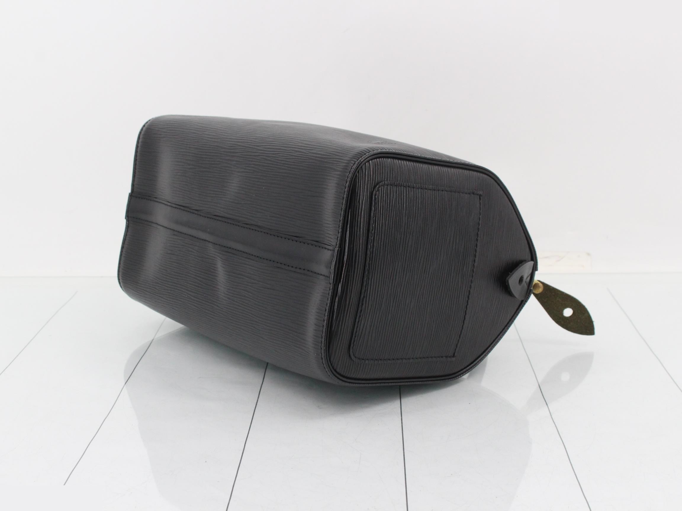 Epi Speedy 25 Noir Handbag — view 6