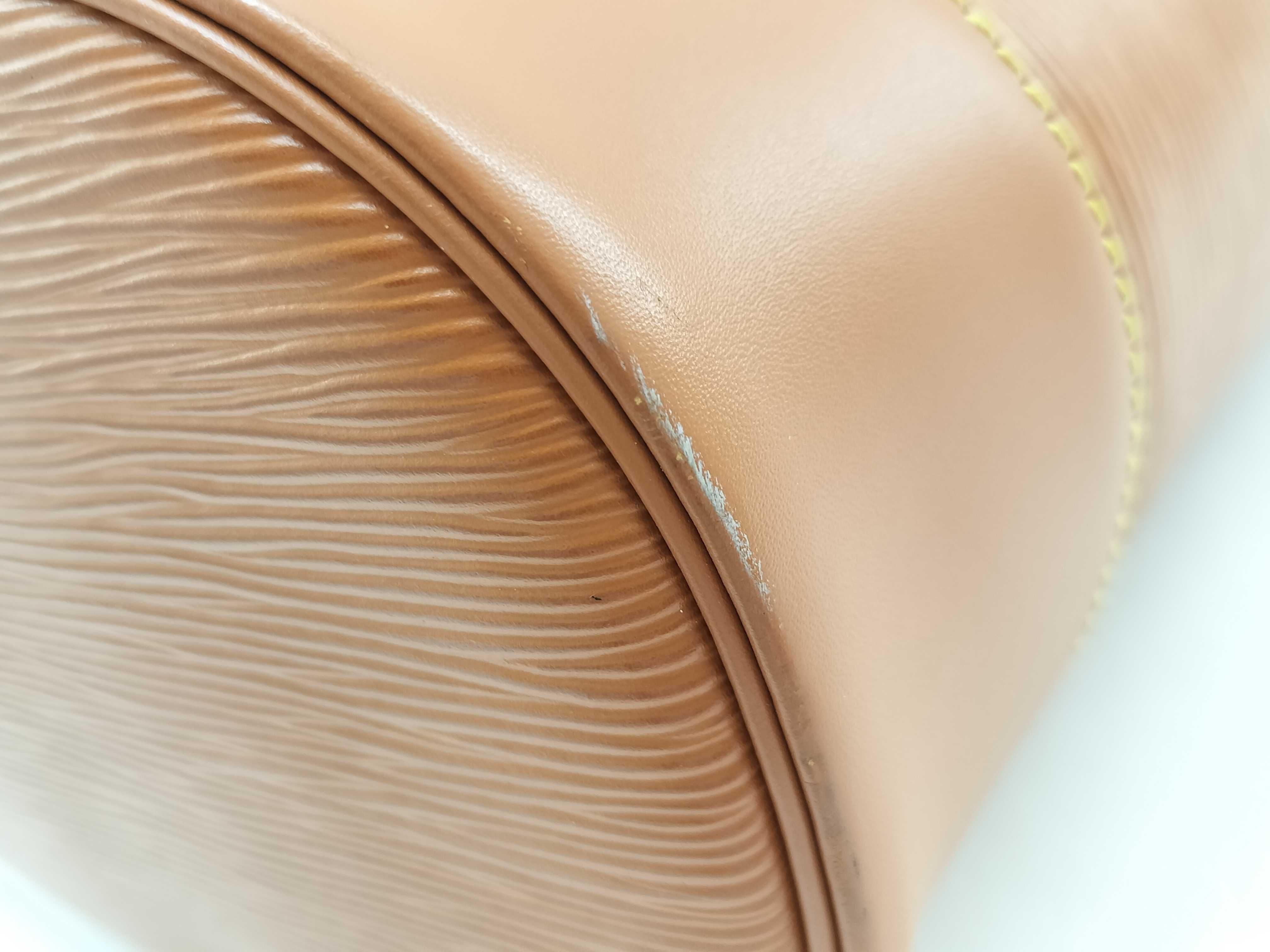 Epi Randonee Brown Shoulder Bag — view 8