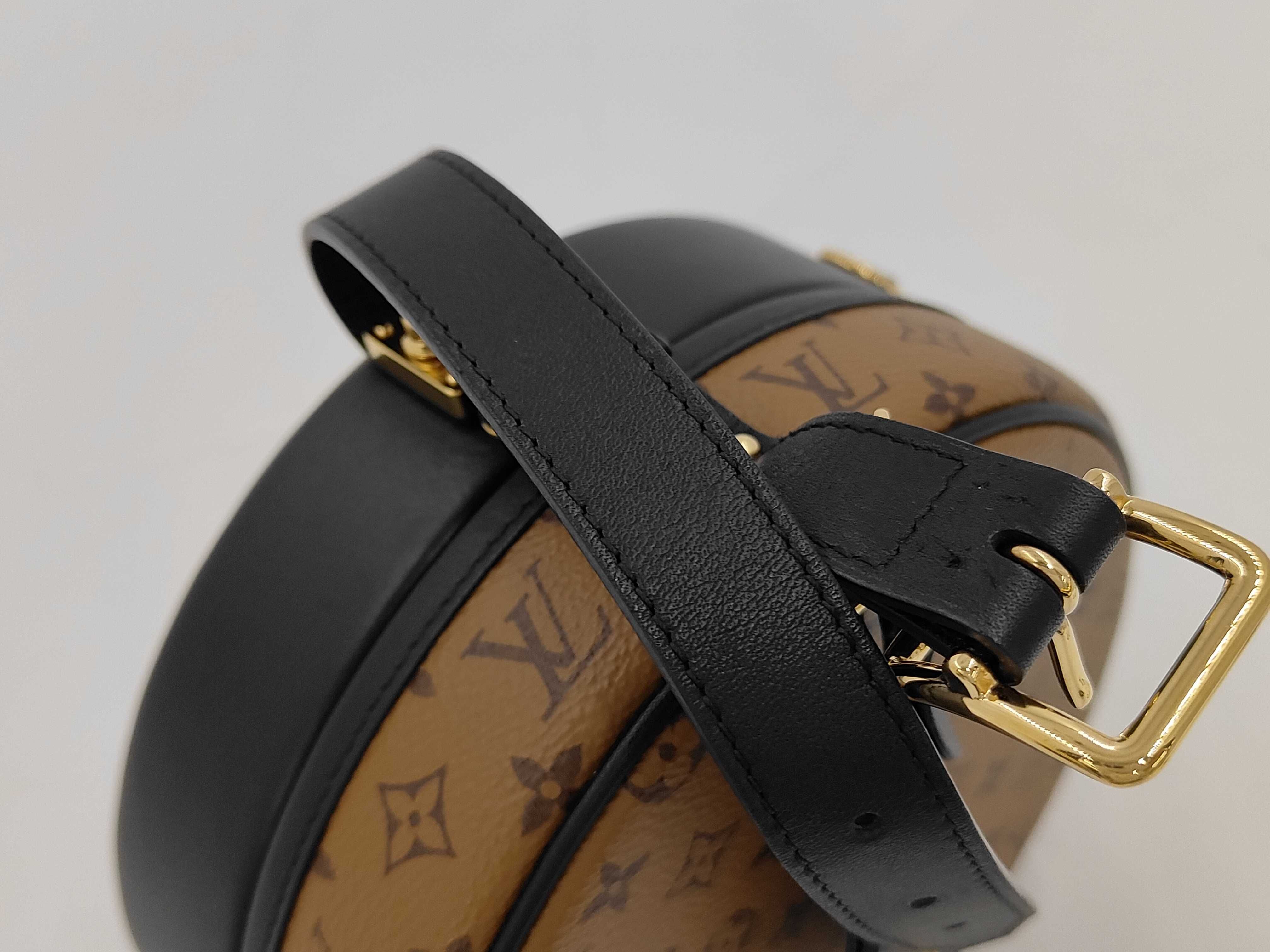 Reverse Petite Boite Chapeau Monogram M Shoulder Bag — view 7