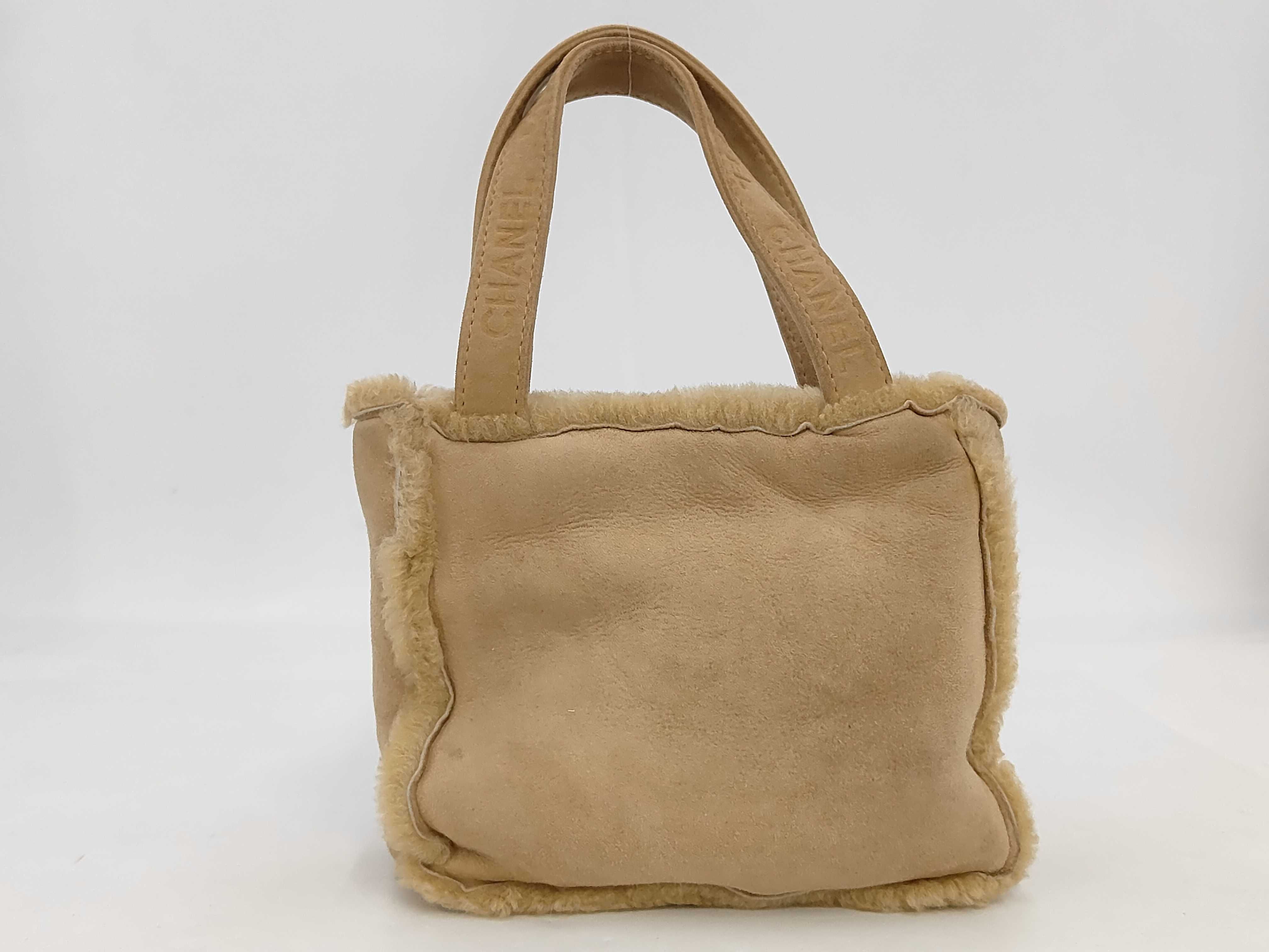 (Chanel) Shearling Beige Mini Handbag (with seal)