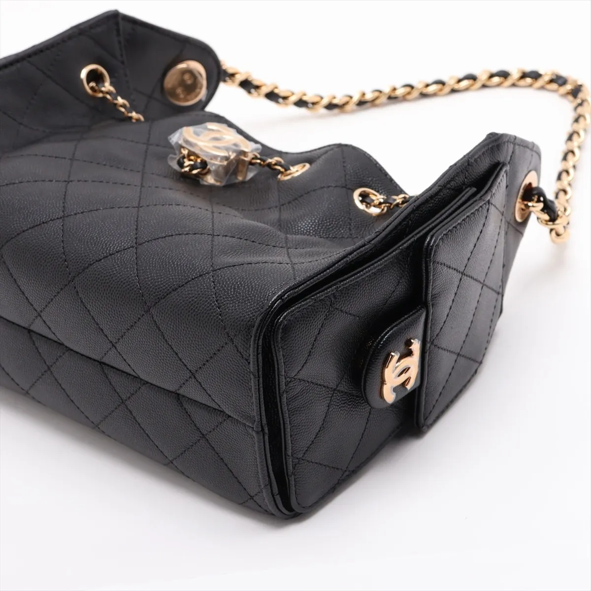 [Individually packaged] Chanel 25 Mini Caviar Skin Chain Shoulder Bag with Drawstring, Black with Gold Hardware, HJL6E81J, Random Plate AS5631 — view 3