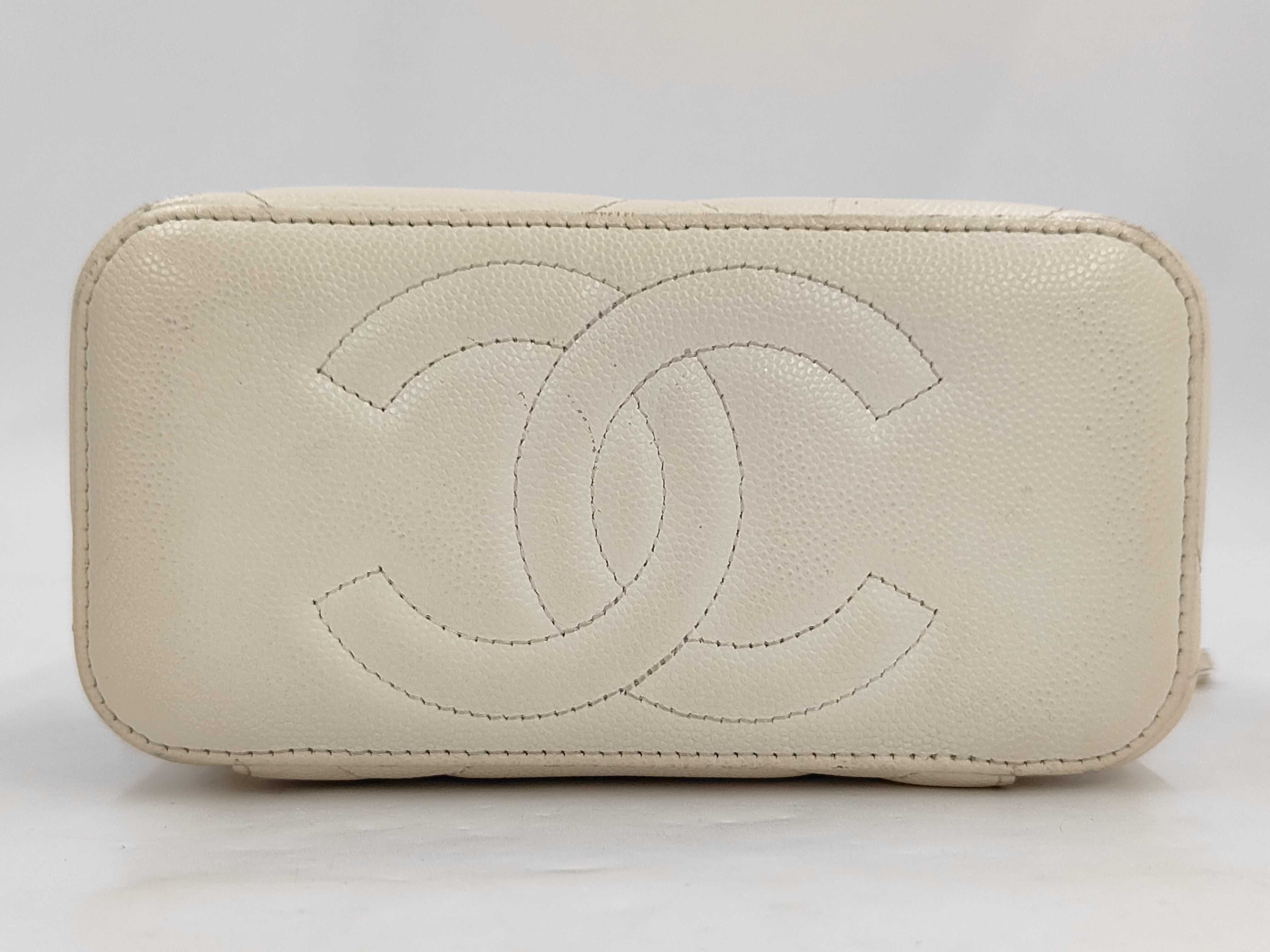 Coco Mark Shoulder Vanity Bag Caviar Leather Off-White LTLXN26E Vanity Bag — view 3
