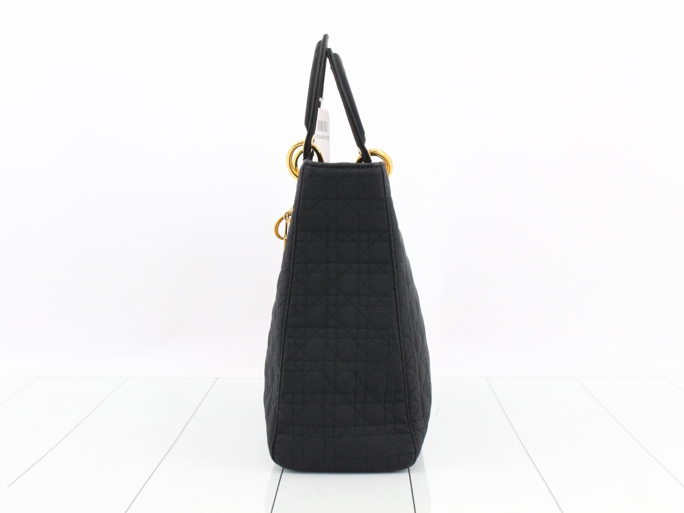 handbag — view 3